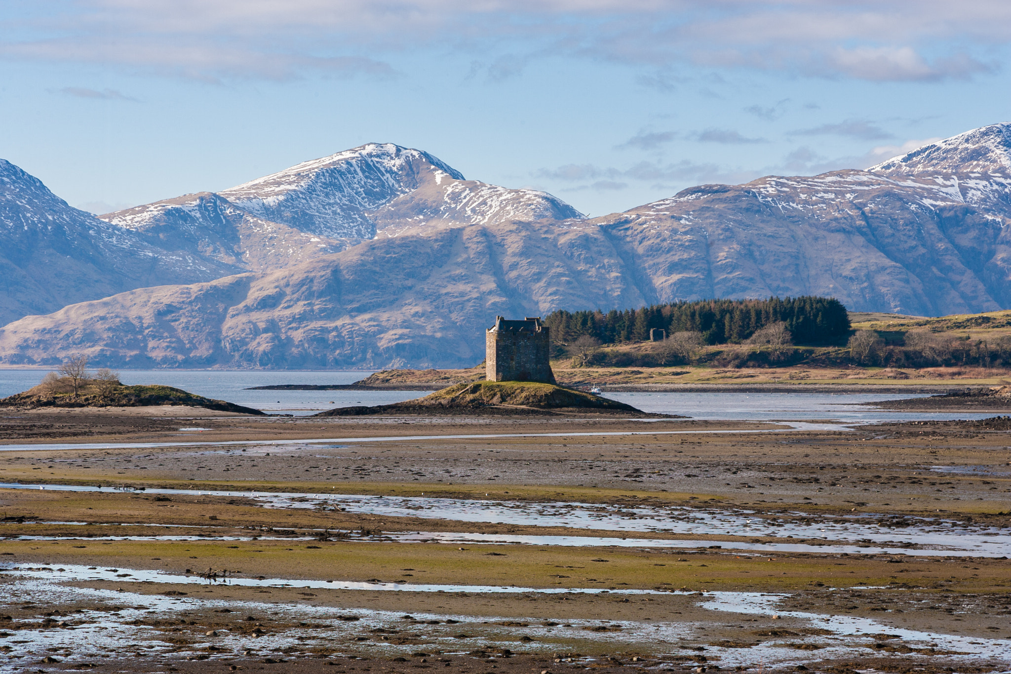 Canon EOS-1D Mark II N sample photo. Castle stalker, scotland photography