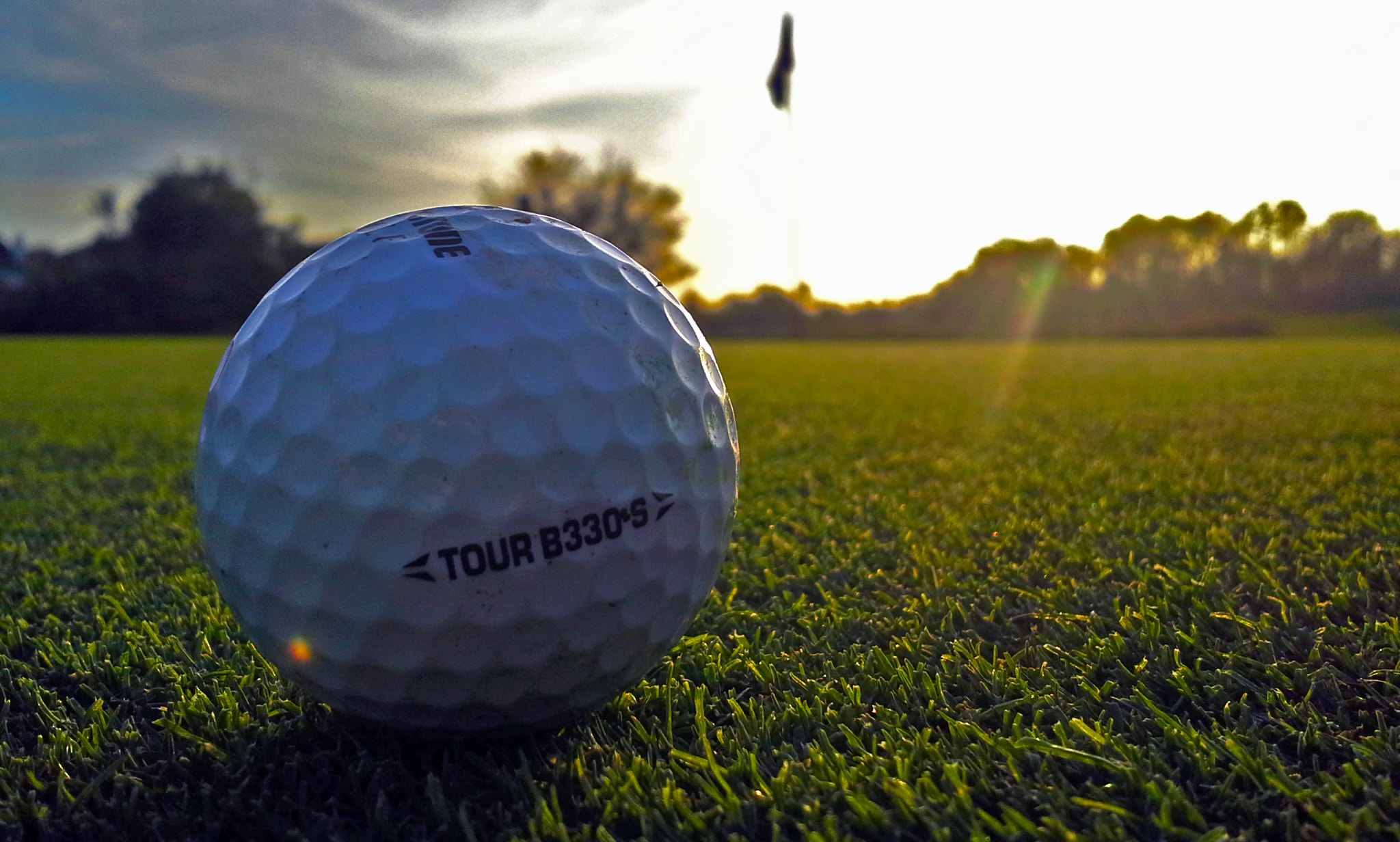 Samsung Galaxy S Blaze sample photo. Golf ball photography