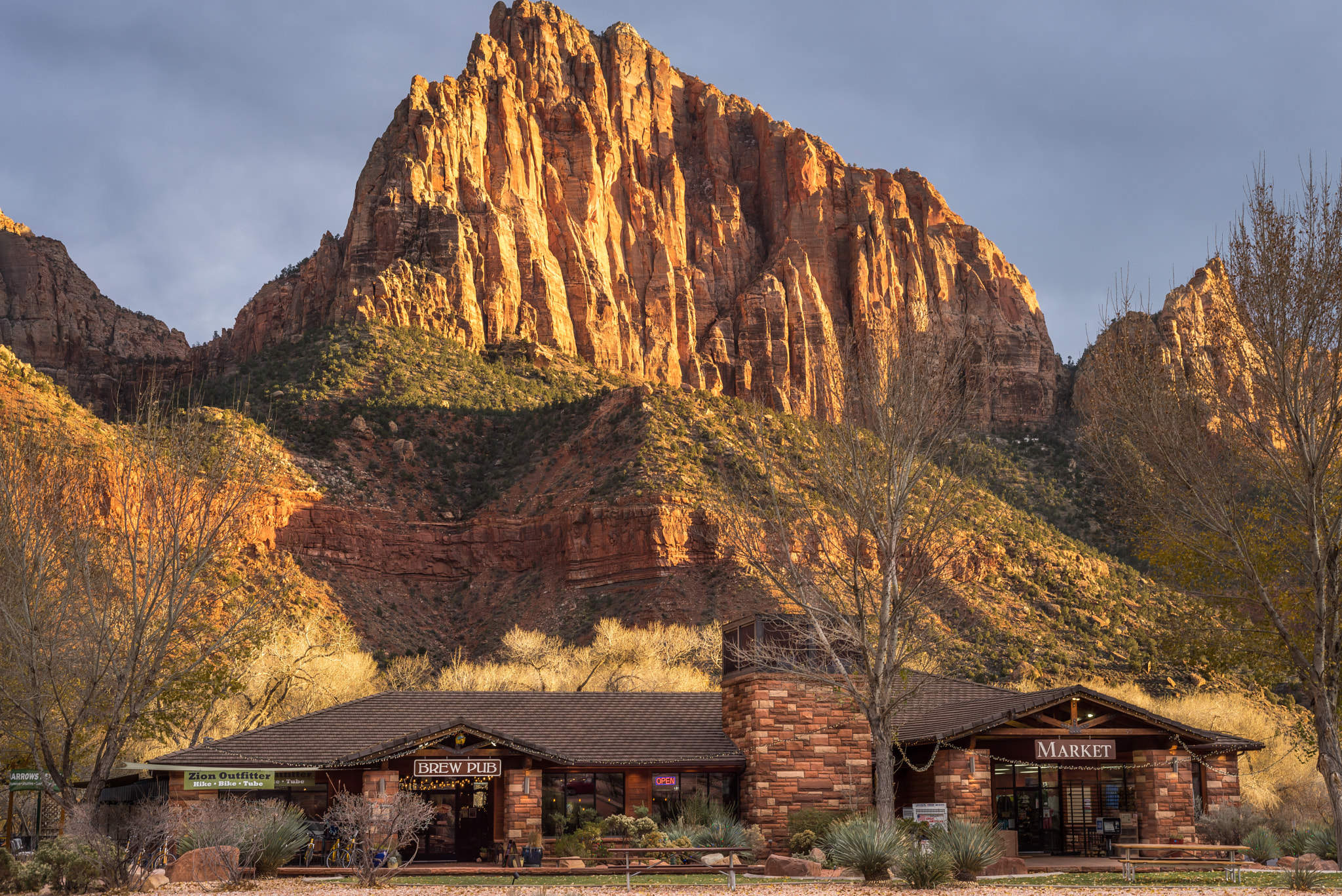 Sony a7R + Canon EF 50mm F1.8 II sample photo. Zion brew pub photography