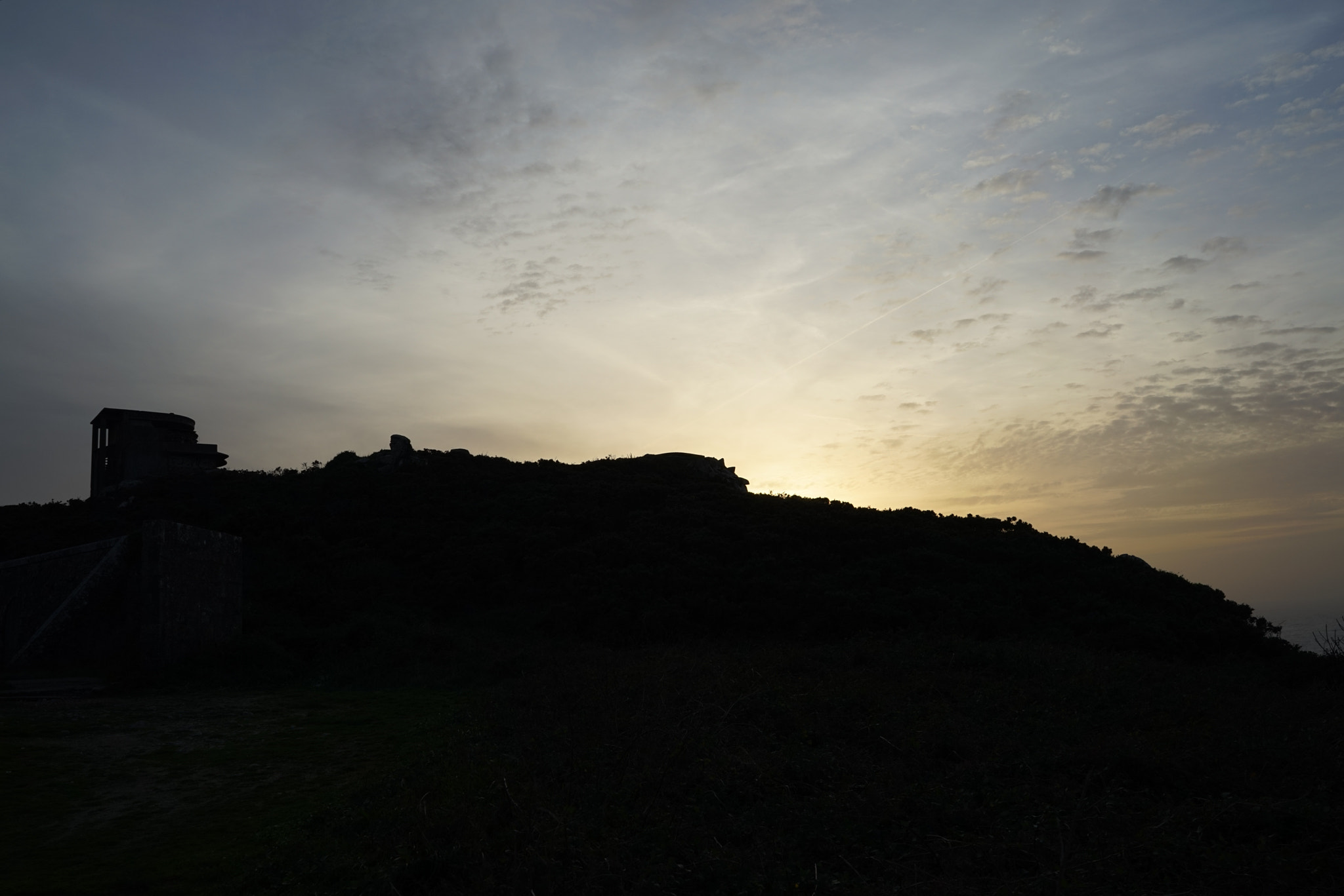 Sony a7R + Sony FE 28mm F2 sample photo. The hill photography
