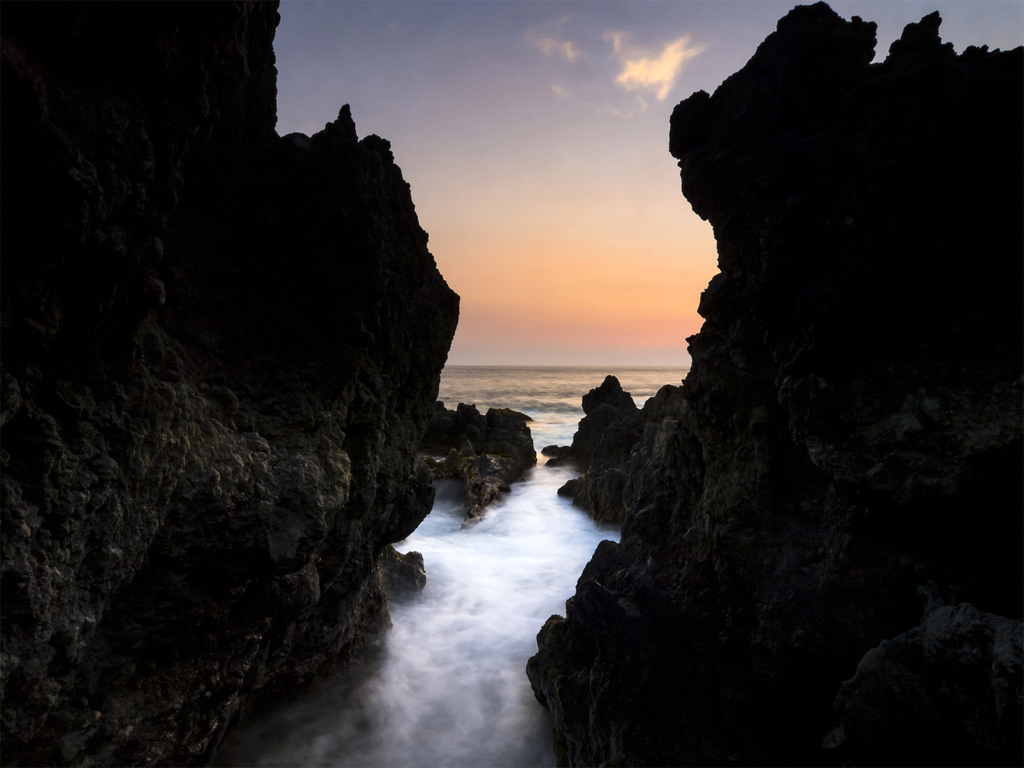 Olympus Zuiko Digital ED 9-18mm F4.0-5.6 sample photo. Keauhou study #1 photography