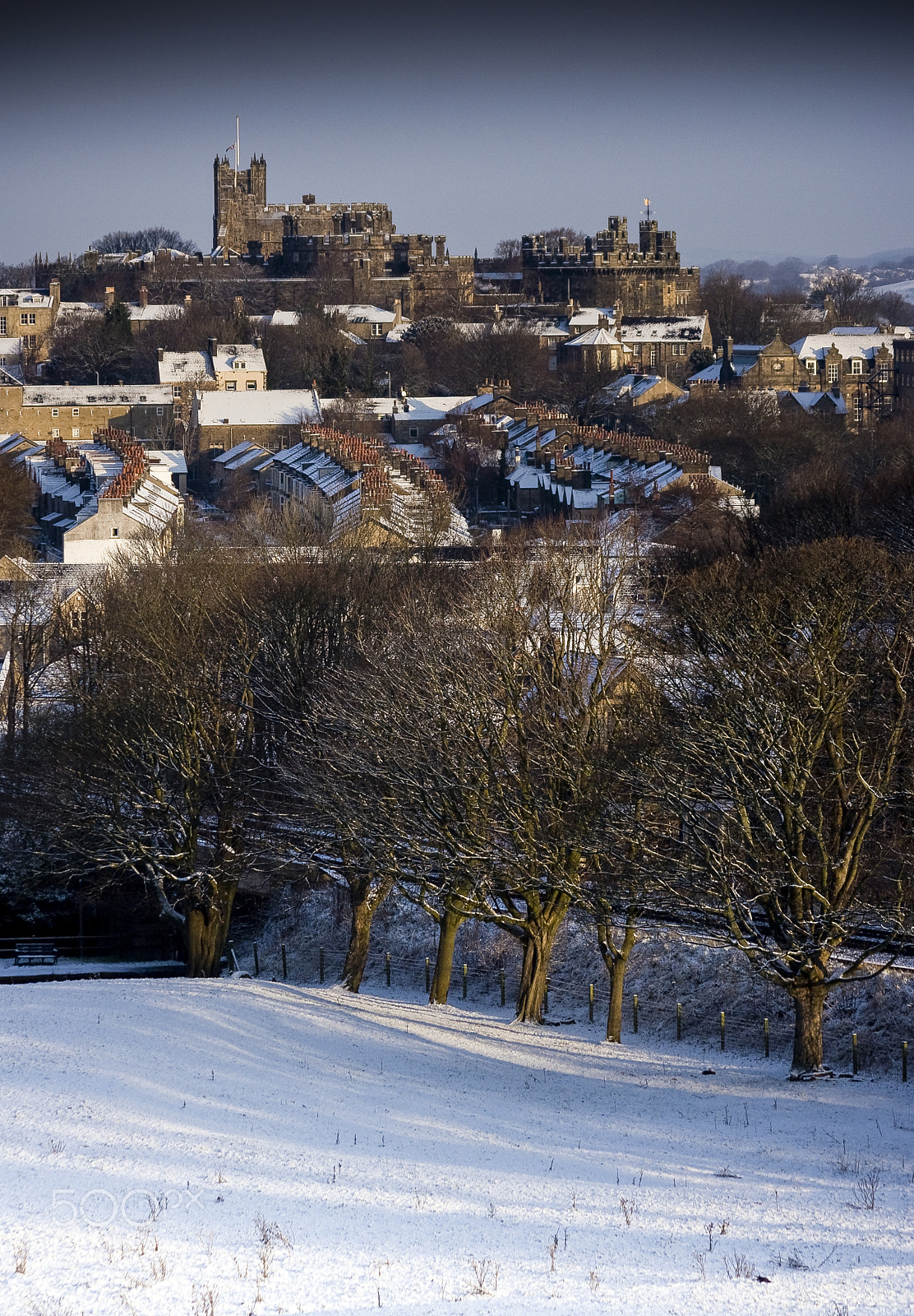 Canon EF 75-300mm F4.0-5.6 IS USM sample photo. Lancaster castle, snow red chimneys photography
