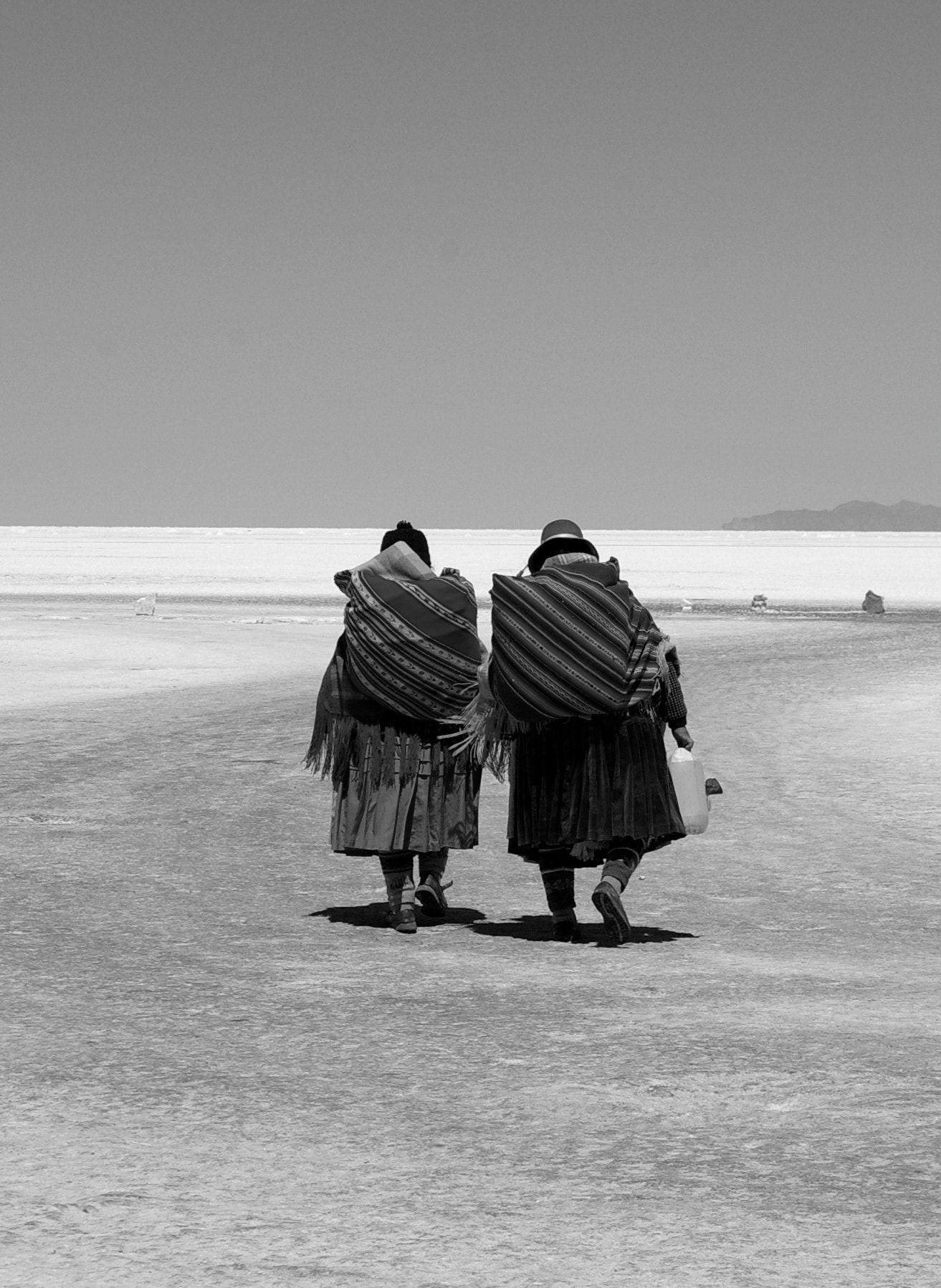 Pentax K110D sample photo. Mujeres del salar photography