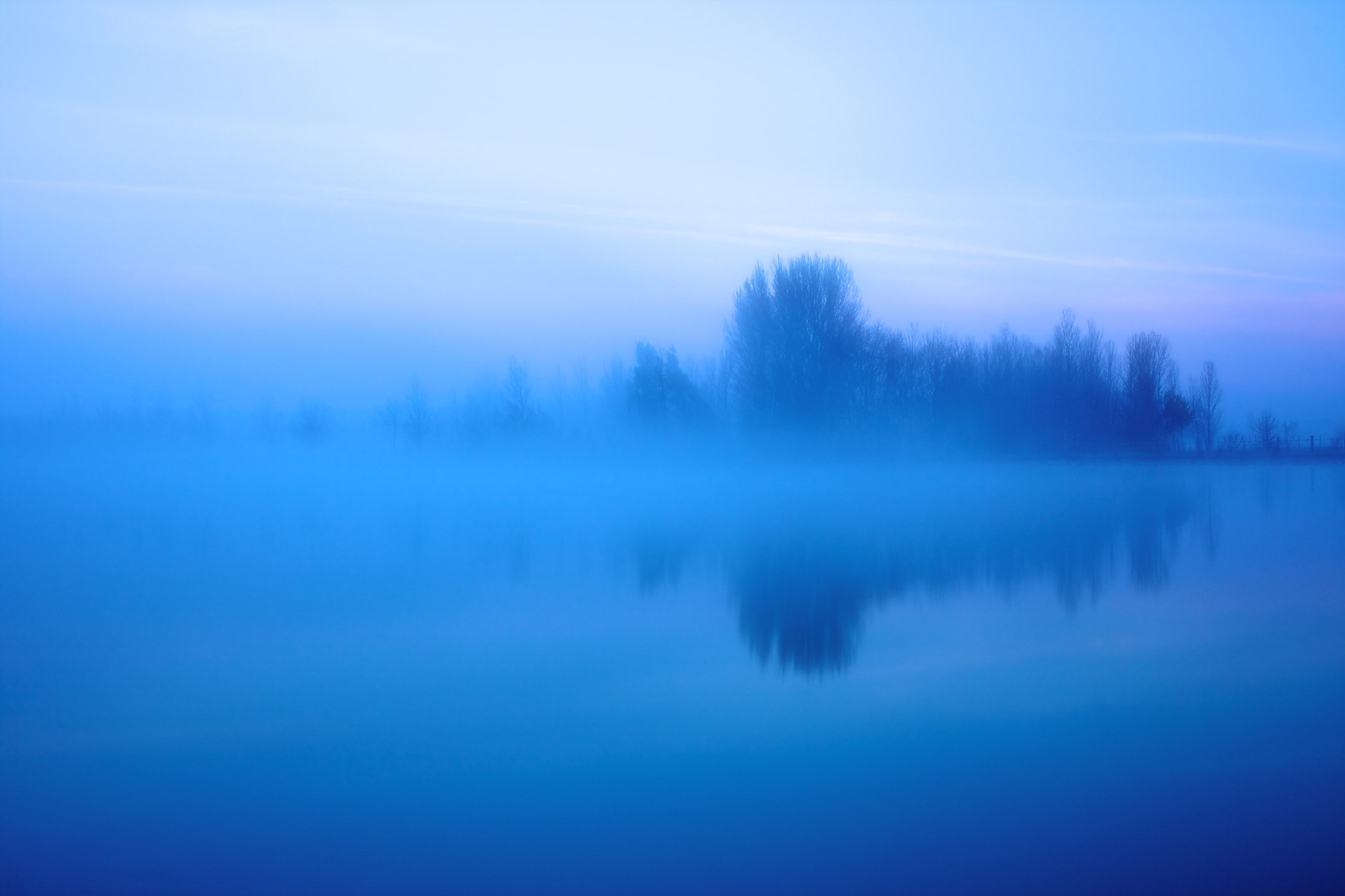 Sigma 17-70mm F2.8-4 DC Macro OS HSM sample photo. Foggy morning photography