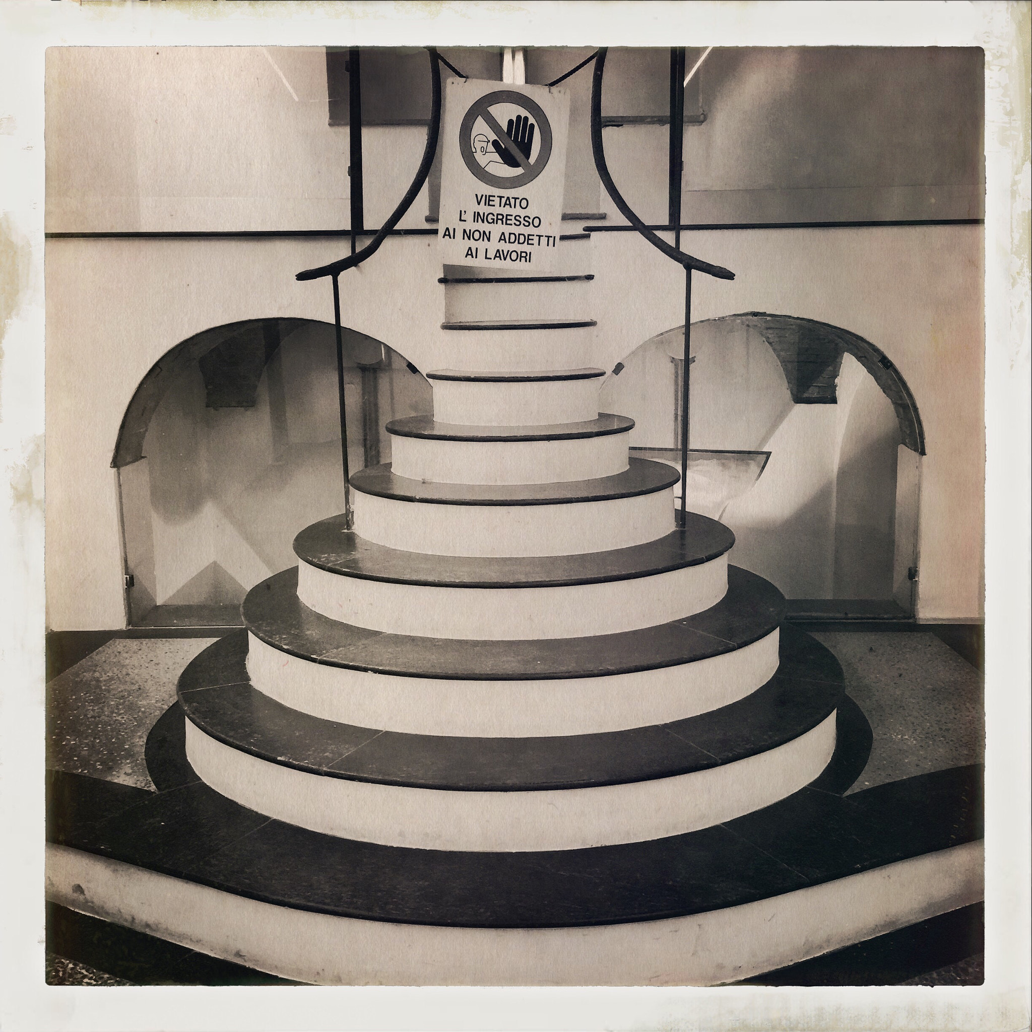 Hipstamatic 304 sample photo