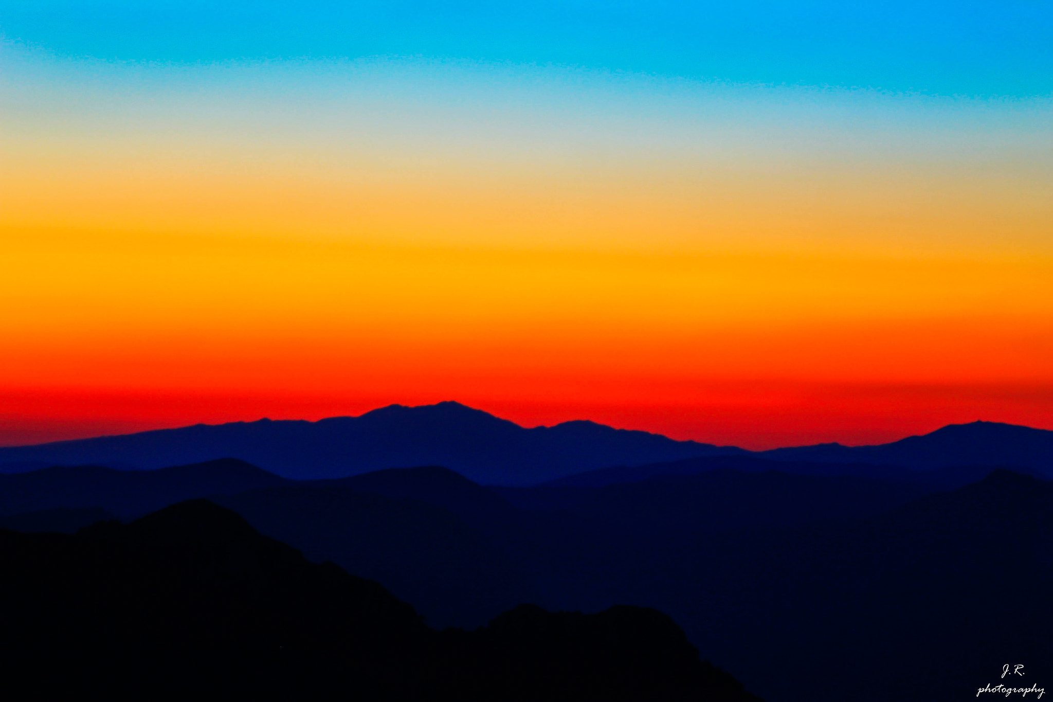 Canon EOS 1100D (EOS Rebel T3 / EOS Kiss X50) + Canon EF 24-105mm F4L IS USM sample photo. Crazy sunset colours... photography