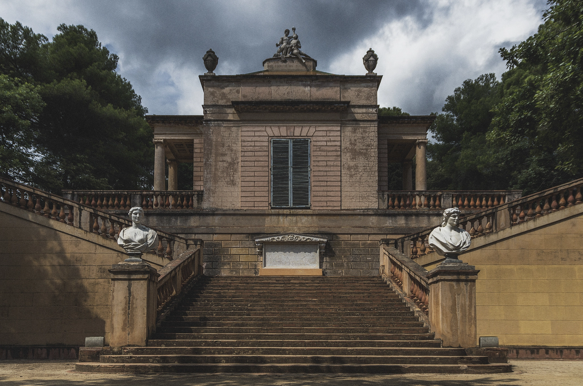 Sigma 17-70mm F2.8-4 DC Macro OS HSM | C sample photo. Laberint d'horta photography