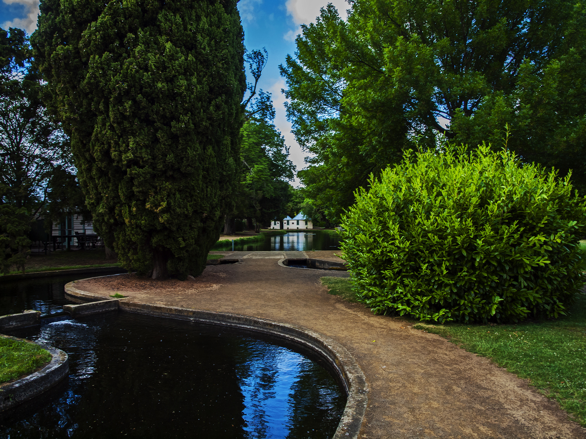 Olympus E-620 (EVOLT E-620) + OLYMPUS 14-42mm Lens sample photo. Salmon ponds photography