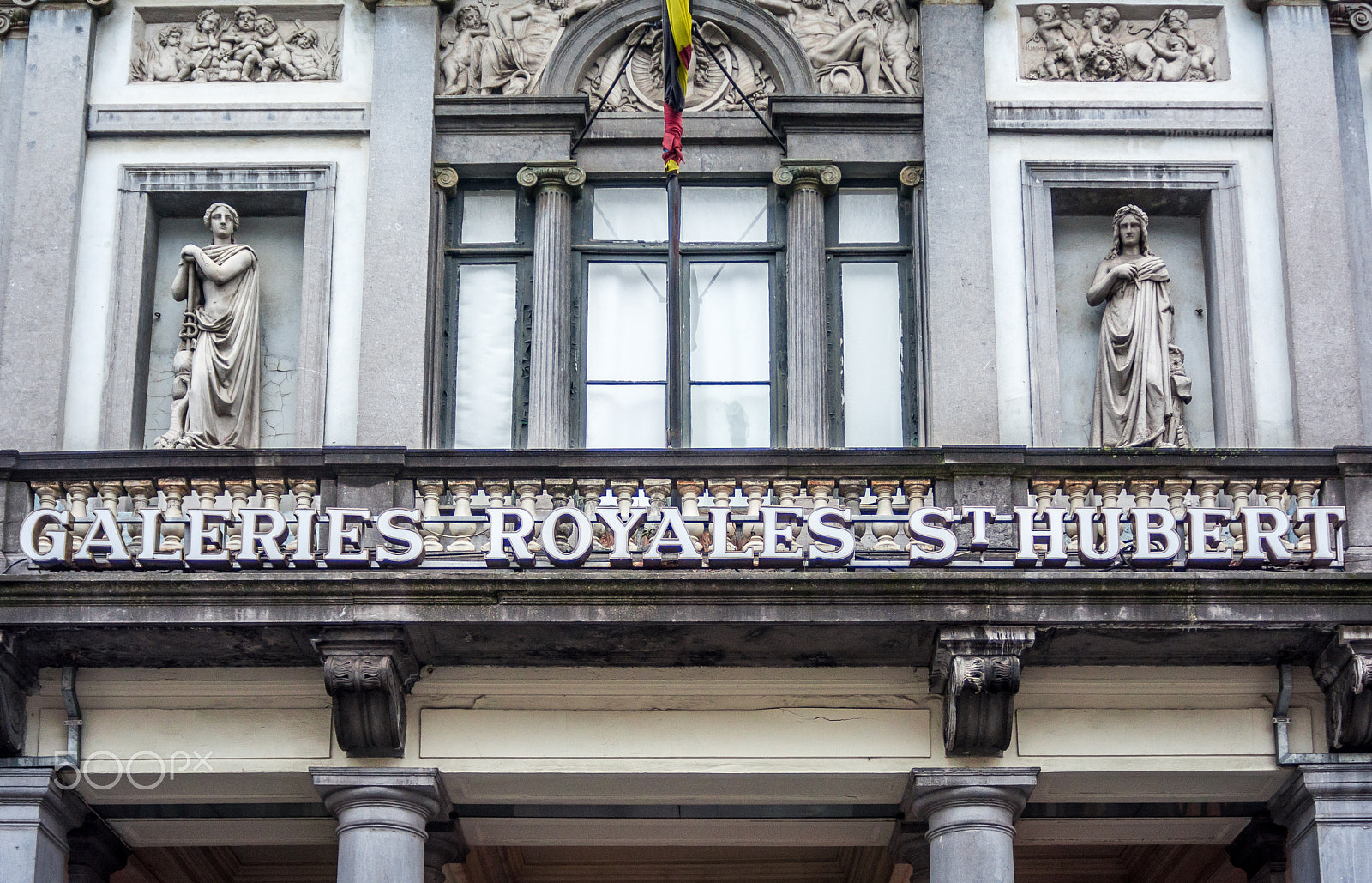 AF Zoom-Nikkor 28-80mm f/3.3-5.6G sample photo. Brussels historic building style. photography