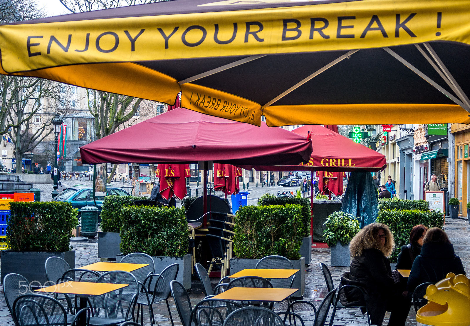 AF Zoom-Nikkor 28-80mm f/3.3-5.6G sample photo. Enjoy your break in  your coffee. photography