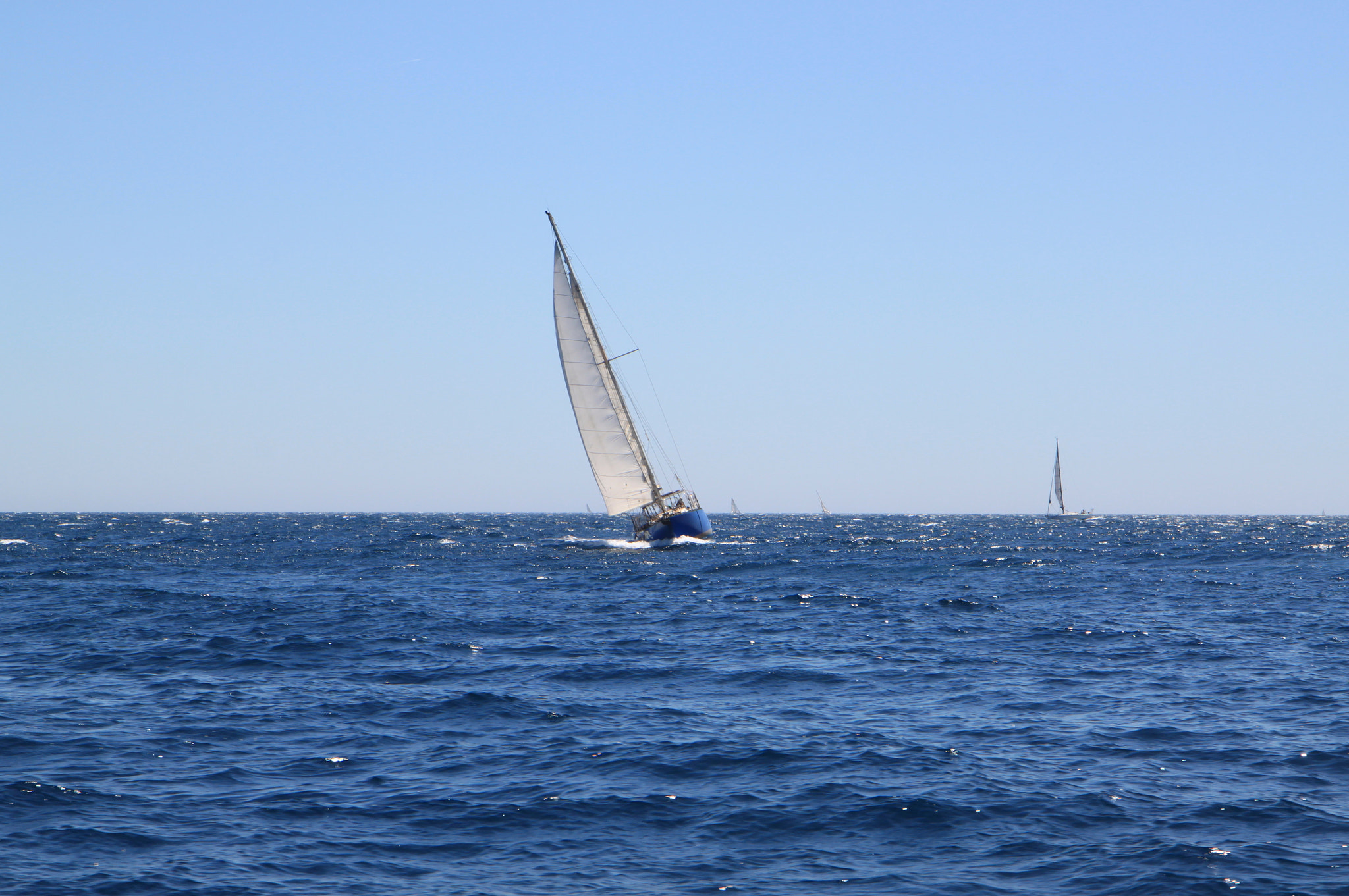 Canon EOS 500D (EOS Rebel T1i / EOS Kiss X3) sample photo. Sailboat in high winds off of cassis, france photography