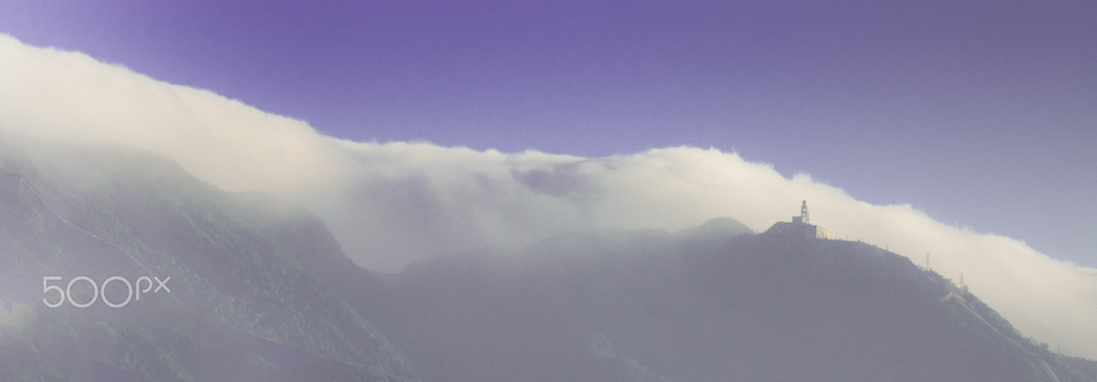 AF-S Zoom-Nikkor 80-200mm f/2.8D IF-ED sample photo. Dreamy fog wave photography