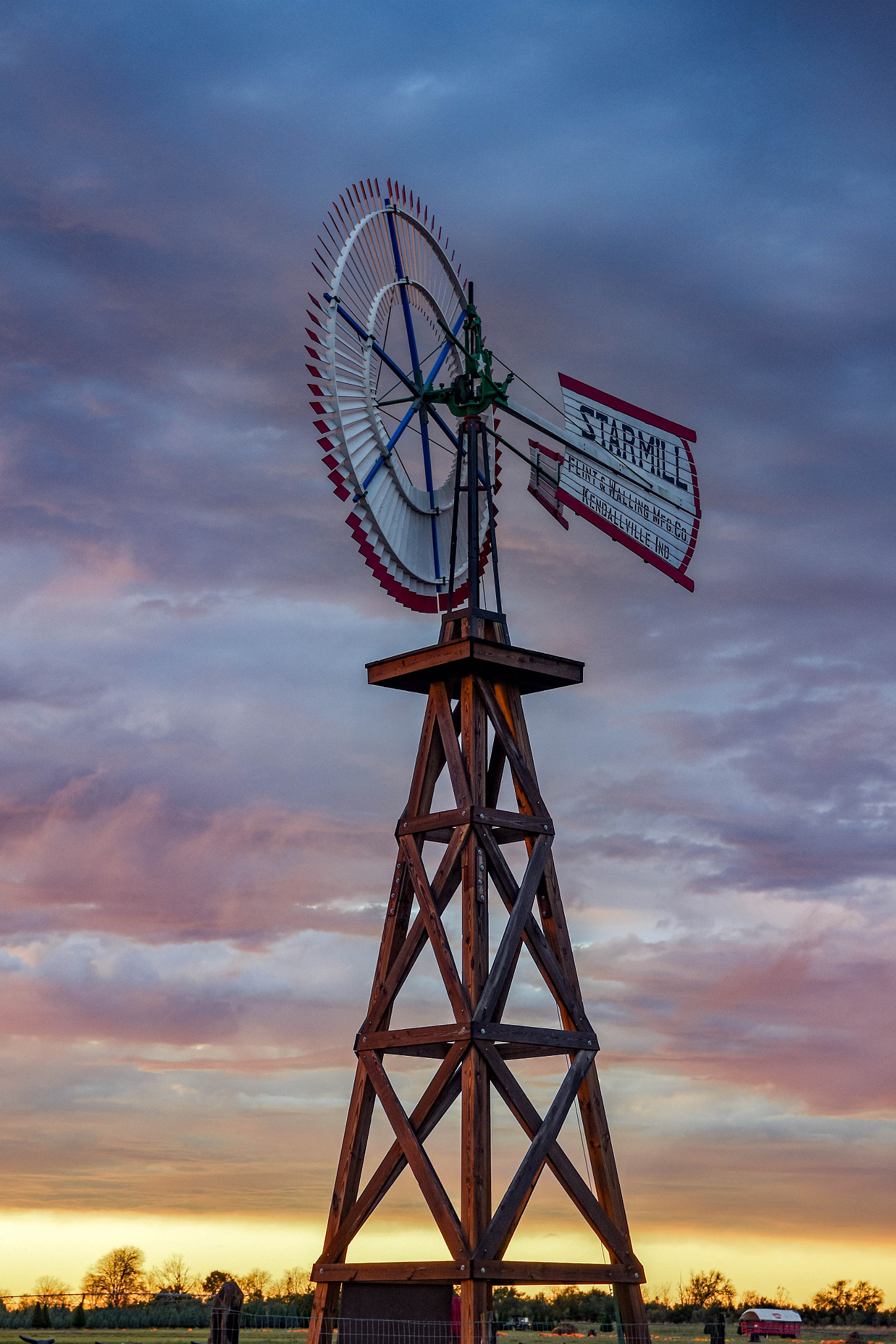 Nikon D7200 + AF-S VR DX 16-80mm f/2.8-4.0E ED sample photo. Windmill at sunset photography