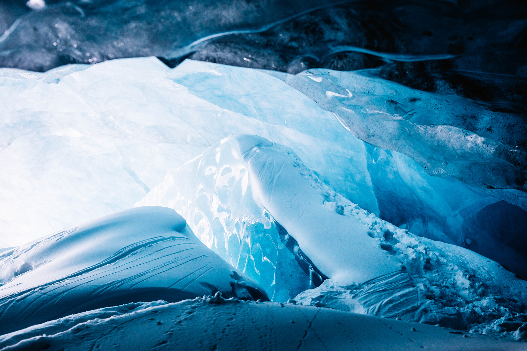 Canon EOS 5DS + ZEISS Milvus 50mm F1.4 sample photo. Athabasca glacier photography