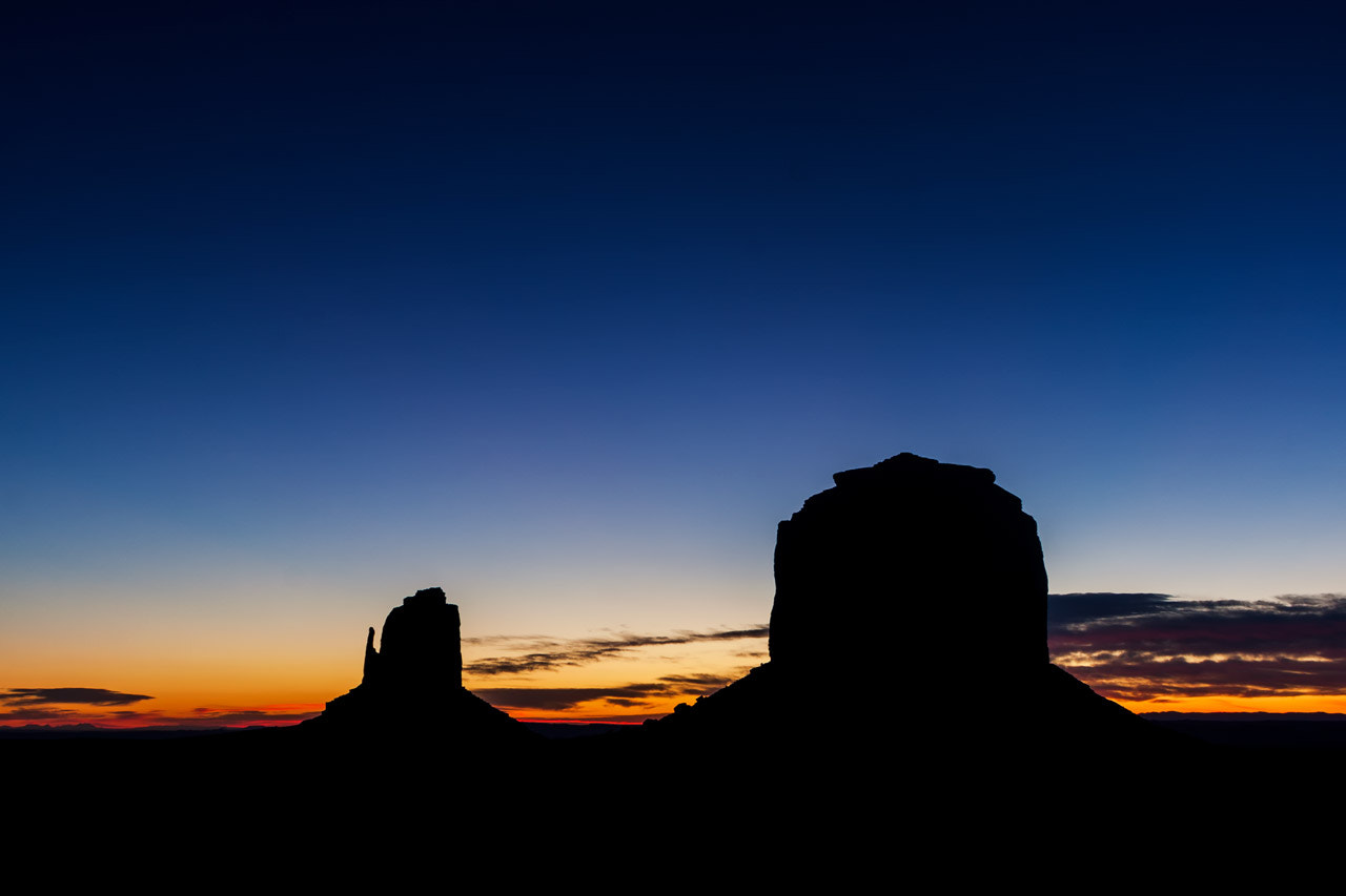 Canon EOS 40D + Canon EF 24-85mm F3.5-4.5 USM sample photo. The monument valley at blue hour photography