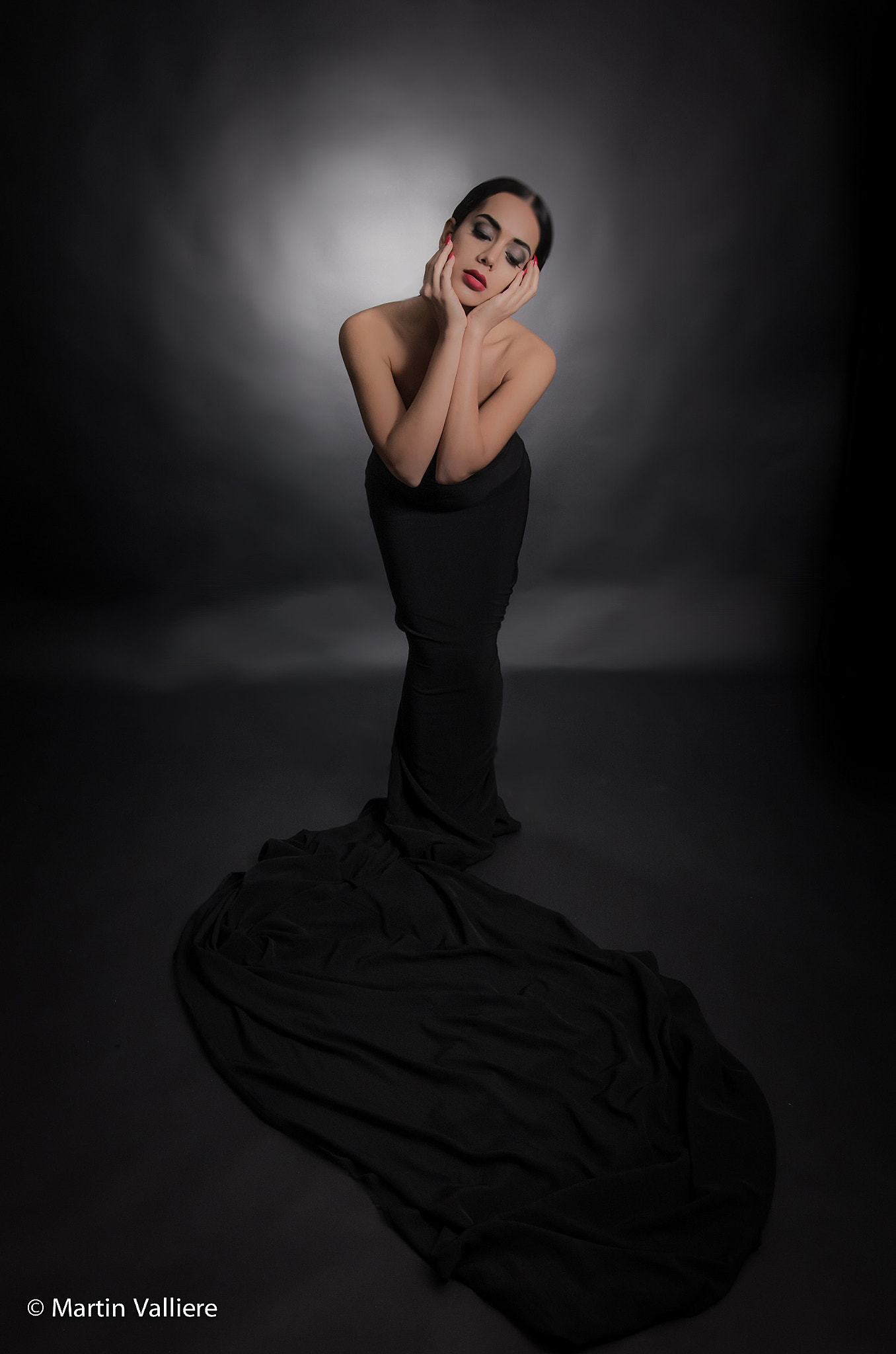Pentax K-5 + Sigma 18-35mm F1.8 DC HSM Art sample photo. Black dress photography
