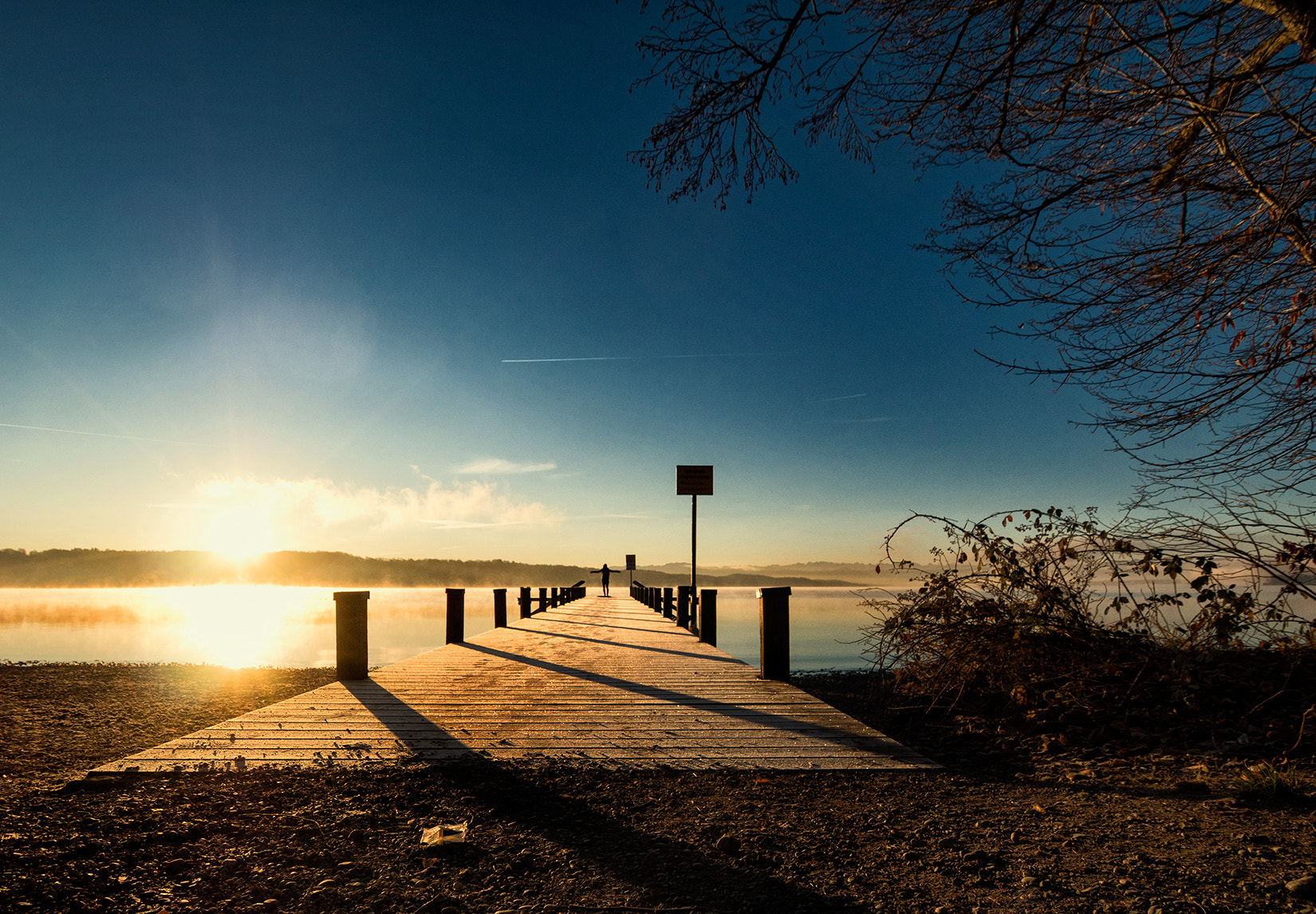 Panasonic Lumix DMC-GX7 + OLYMPUS M.9-18mm F4.0-5.6 sample photo. Dezember morning photography