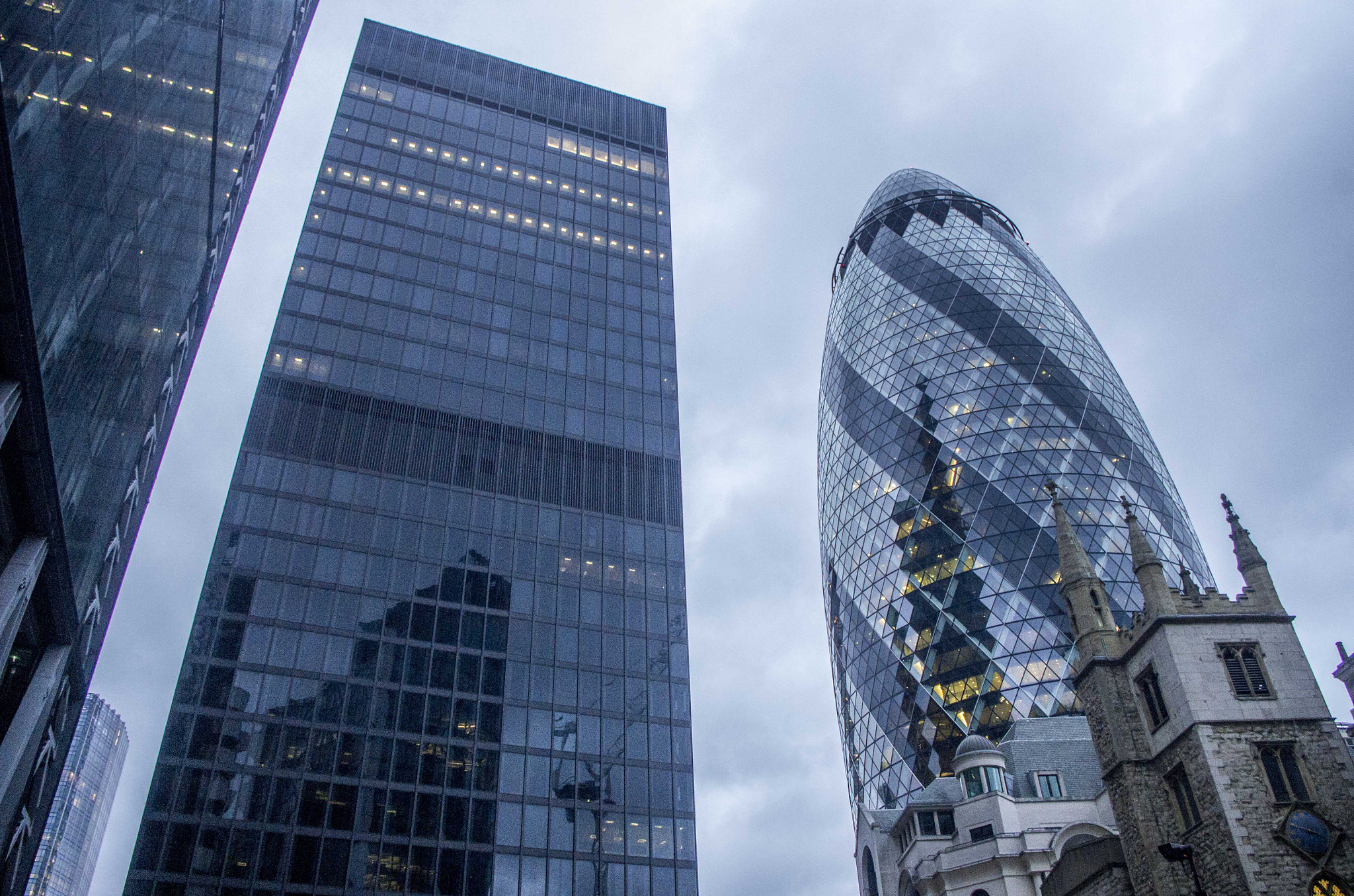 Pentax K-5 sample photo. Norman foster photography