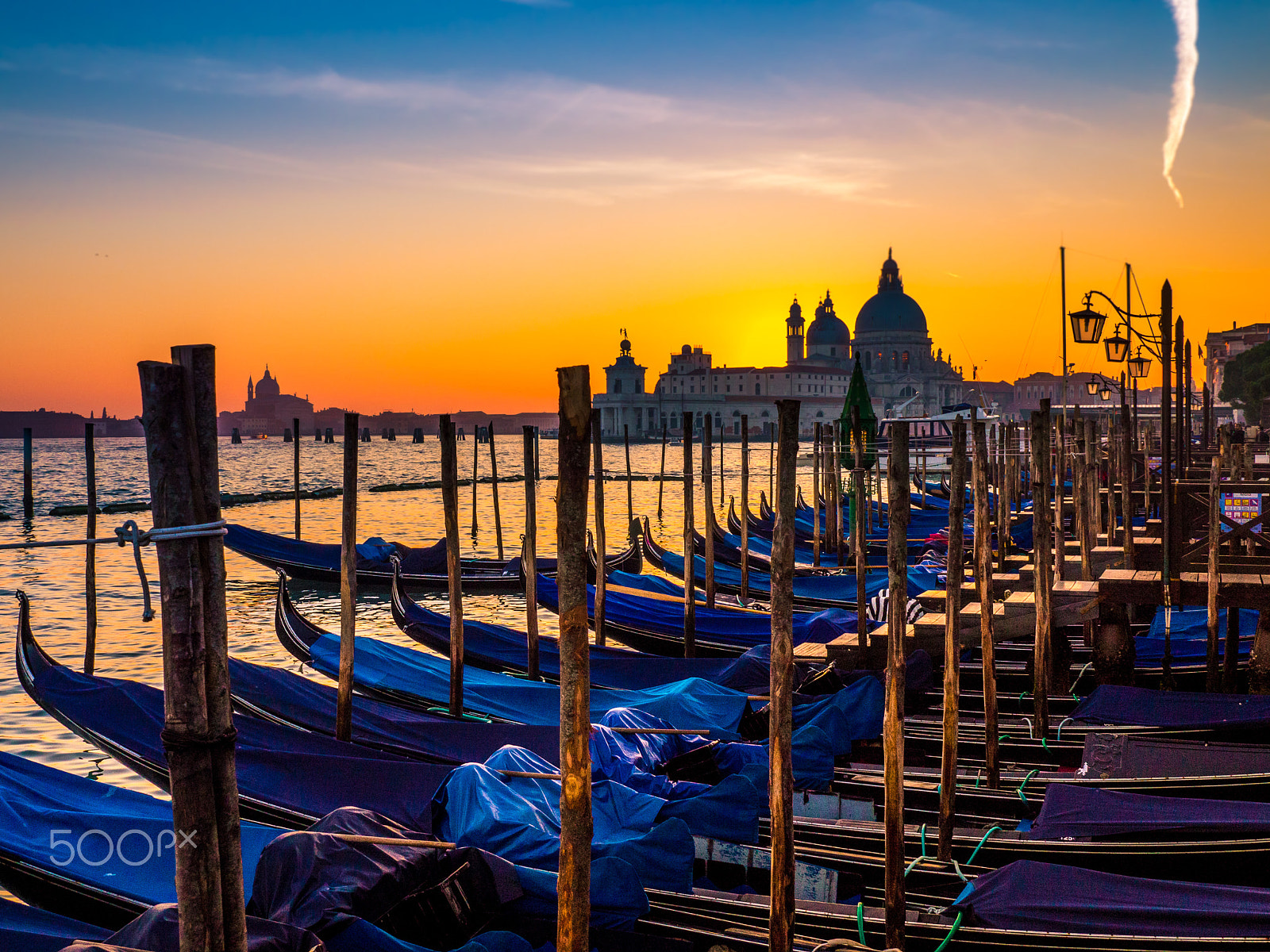 Olympus OM-D E-M10 sample photo. Venetian sunset photography