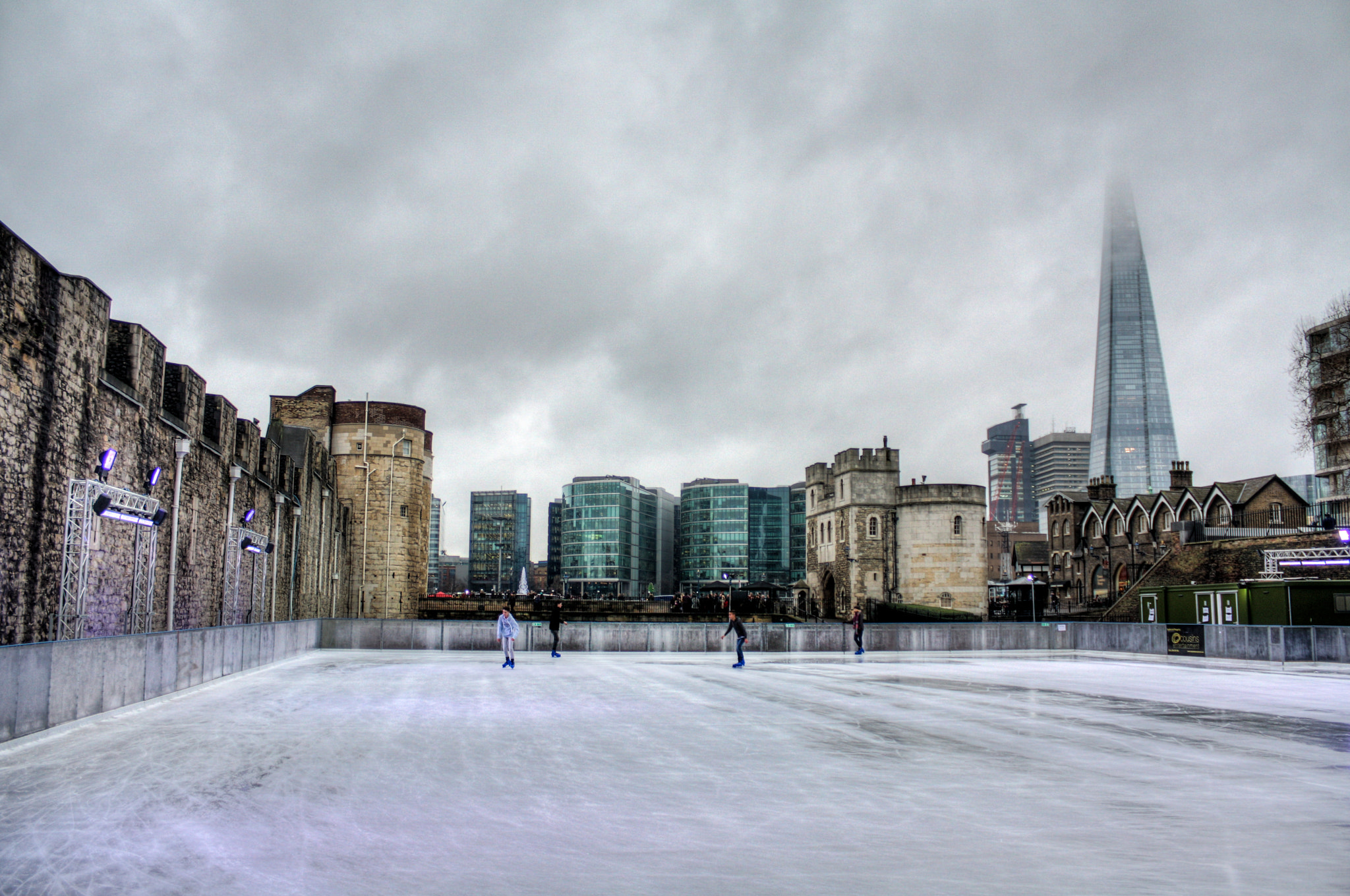 Canon EF-S 18-55mm F3.5-5.6 III sample photo. Tower of london ice rink day photography