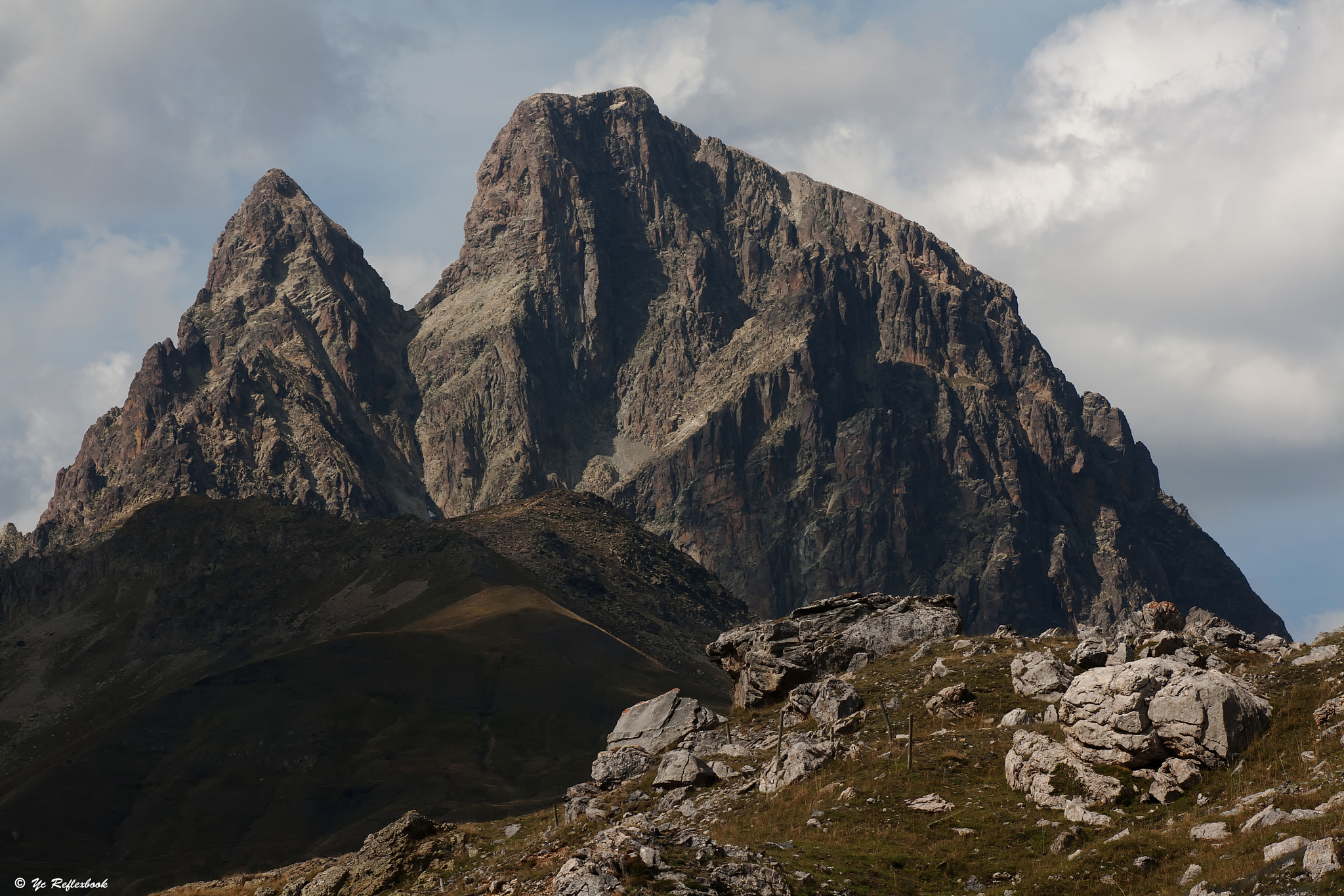 Canon EF 75-300mm f/4-5.6 USM sample photo. Zoom pic du midi d'ossau !!! photography