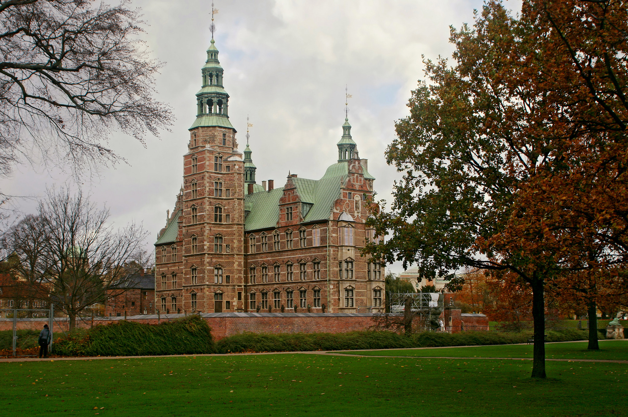 Canon EF 20-35mm F3.5-4.5 USM sample photo. Rosenborg slot (københavn) photography