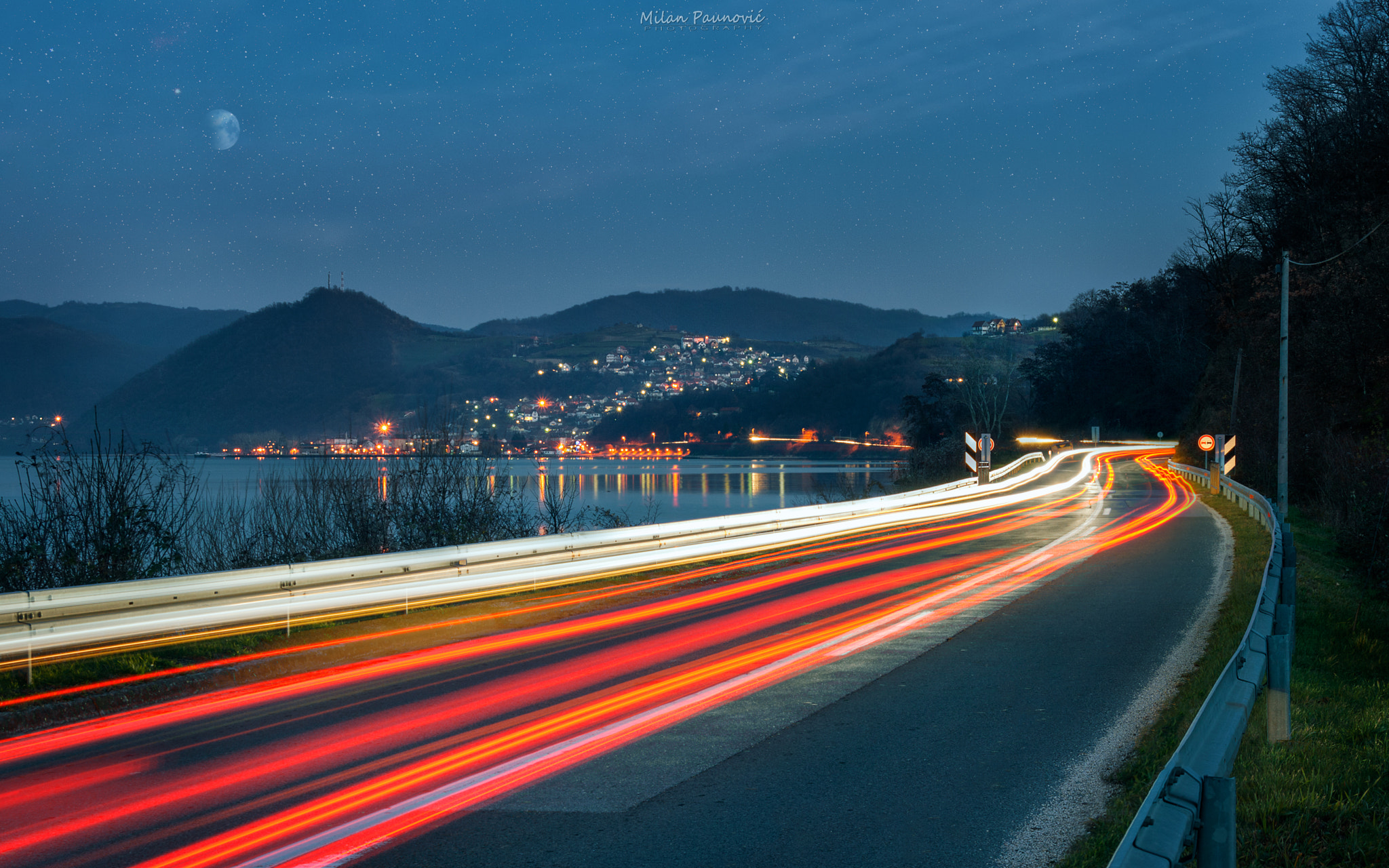 Canon EF 28-105mm f/3.5-4.5 USM sample photo. Light trails photography