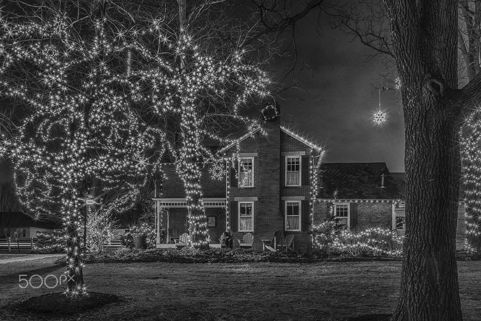Samyang 12mm F2.8 ED AS NCS Fisheye sample photo. Heritage park winter lights i photography