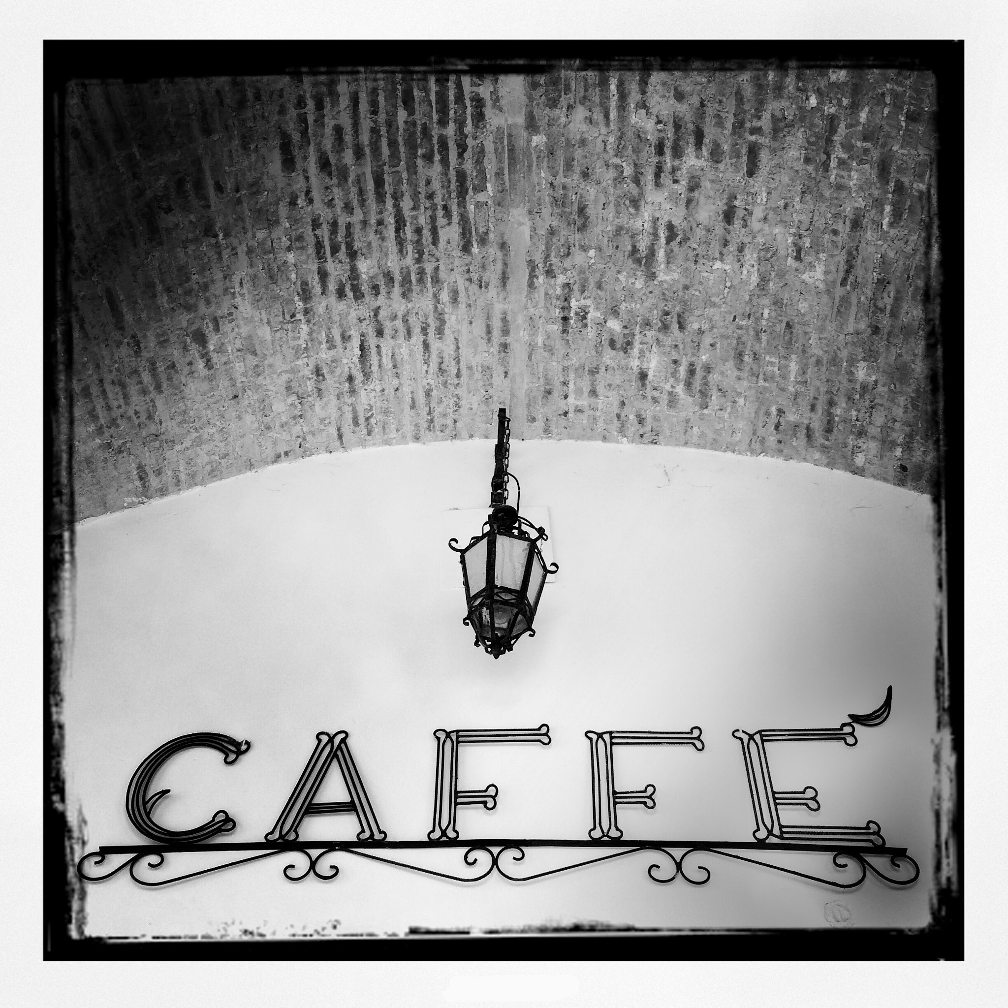 Hipstamatic 304 sample photo. Caffè photography