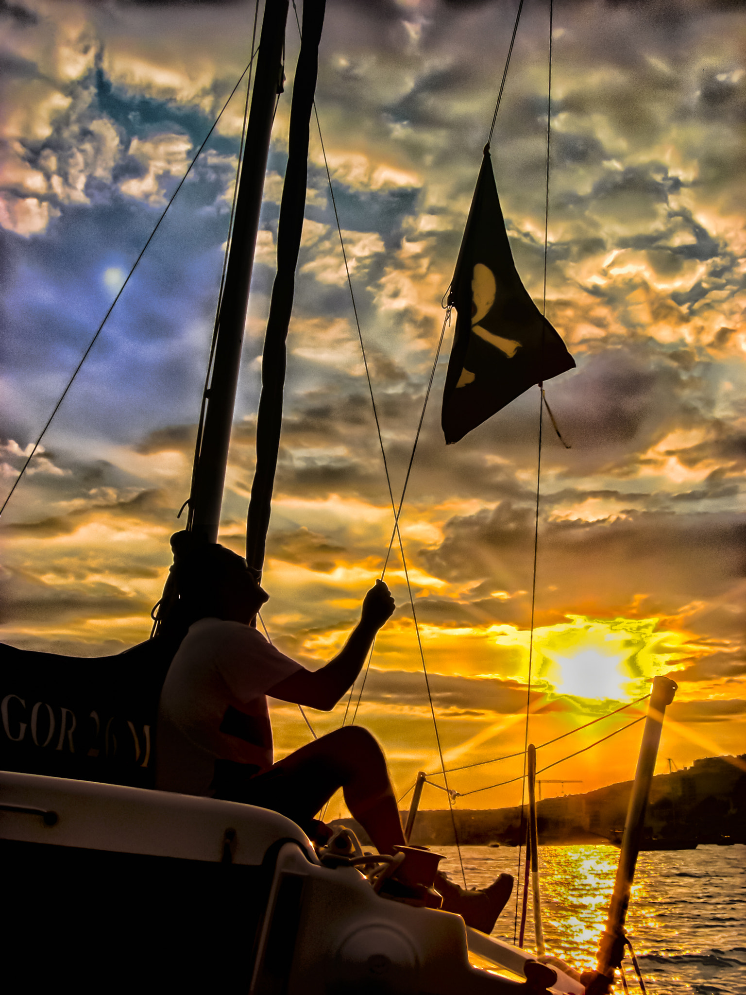 CASIO EX-V8 sample photo. Sunset sail photography