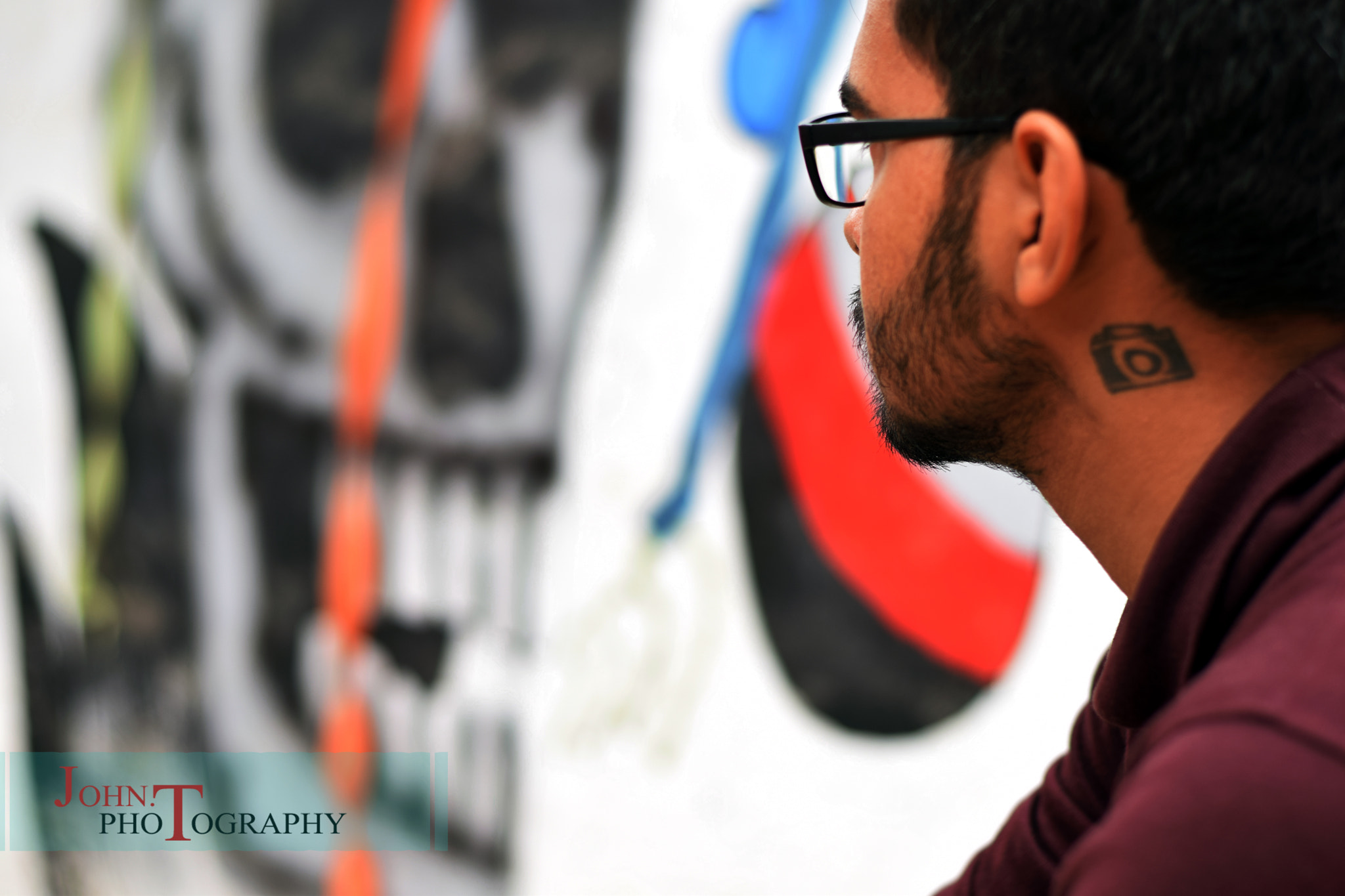 Nikon D3300 + Sigma 24-60mm F2.8 EX DG sample photo. Devil vs monster photography