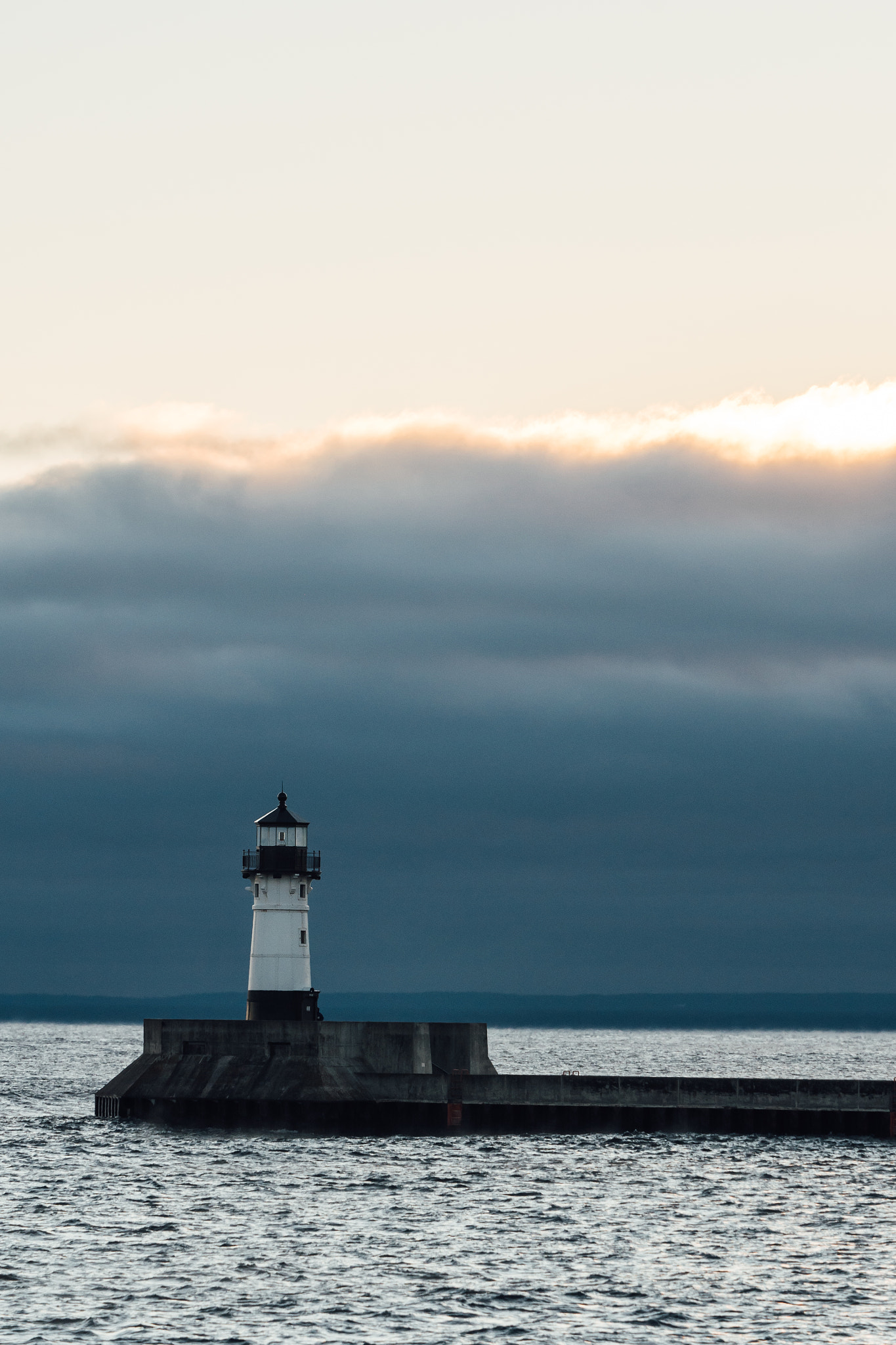 Panasonic Lumix DMC-GH4 + Olympus M.Zuiko Digital ED 40-150mm F2.8 Pro sample photo. Cloud wall photography