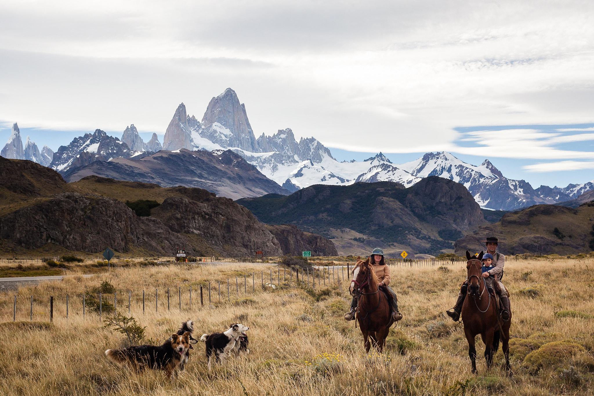 ZEISS Planar T* 50mm F1.4 sample photo. Horsemen from southern chile photography