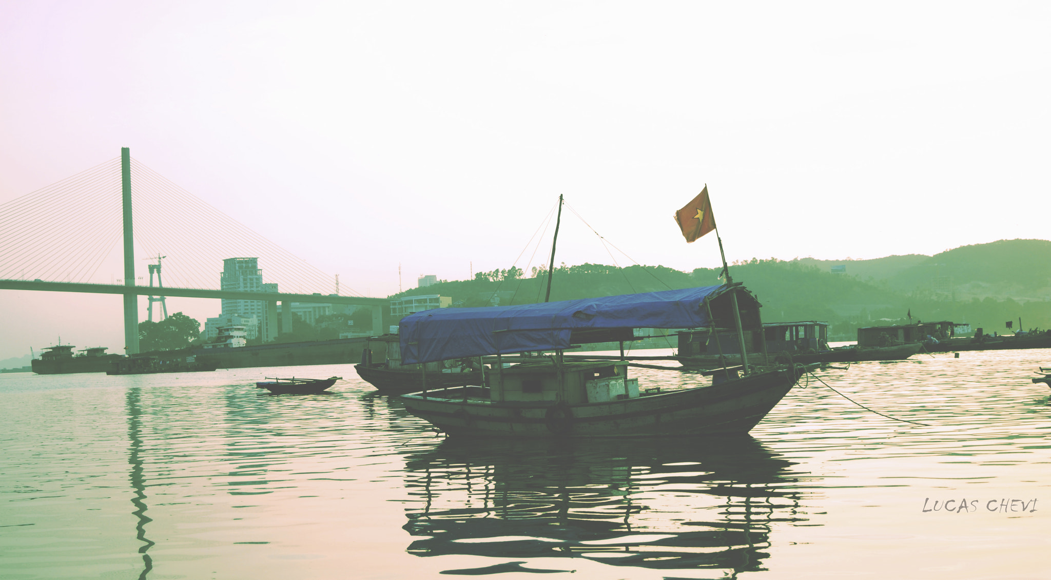 AF Zoom-Nikkor 35-80mm f/4-5.6D N sample photo. Ha long photography