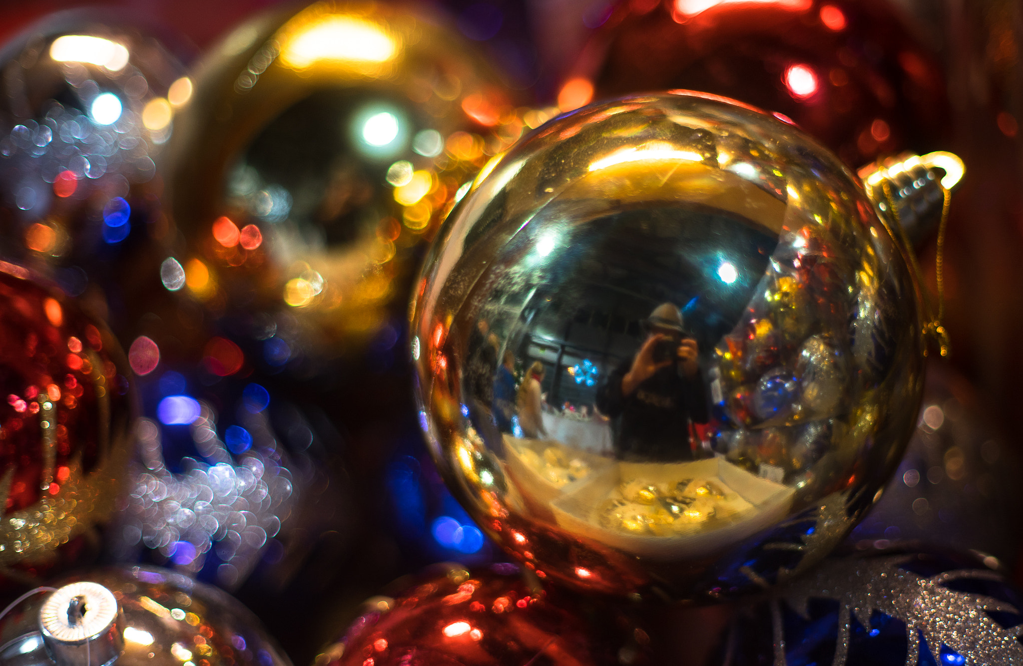 Minolta AF 50mm F1.4 [New] sample photo. New year style selfie photography