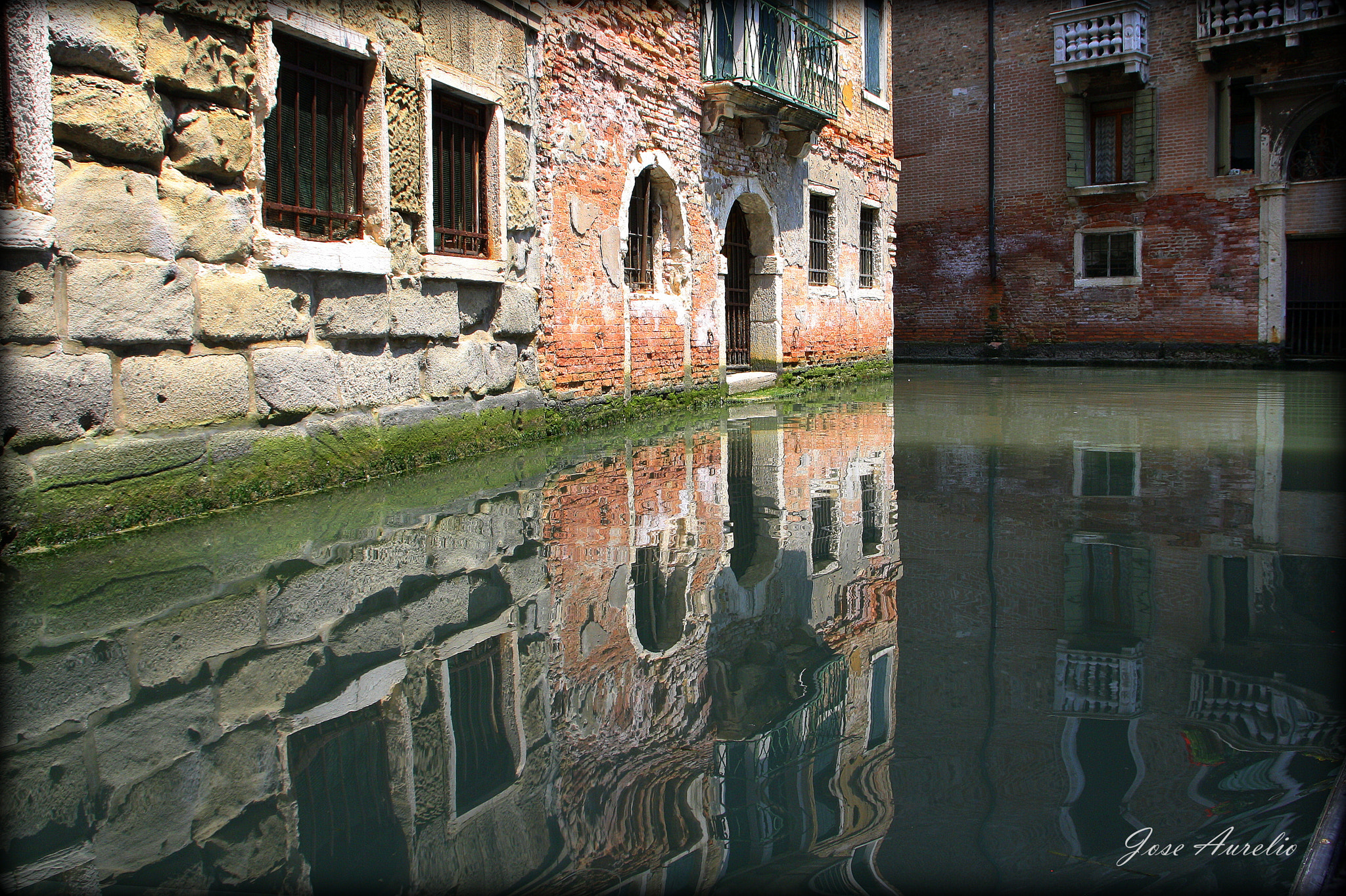 Sigma 17-70mm F2.8-4 DC Macro OS HSM sample photo. Reflejos en venecia photography