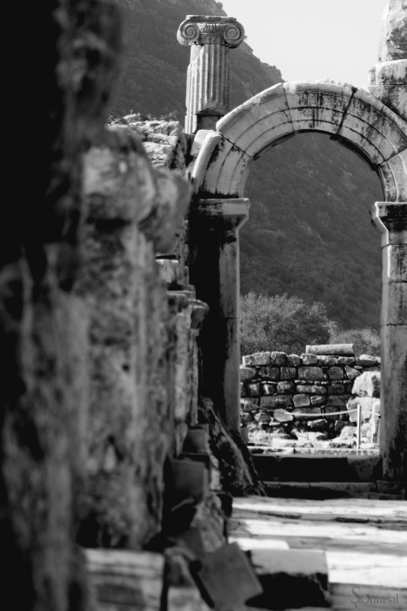 Canon EF 35-135mm f/4-5.6 USM sample photo. Ephesus 3.jpg photography