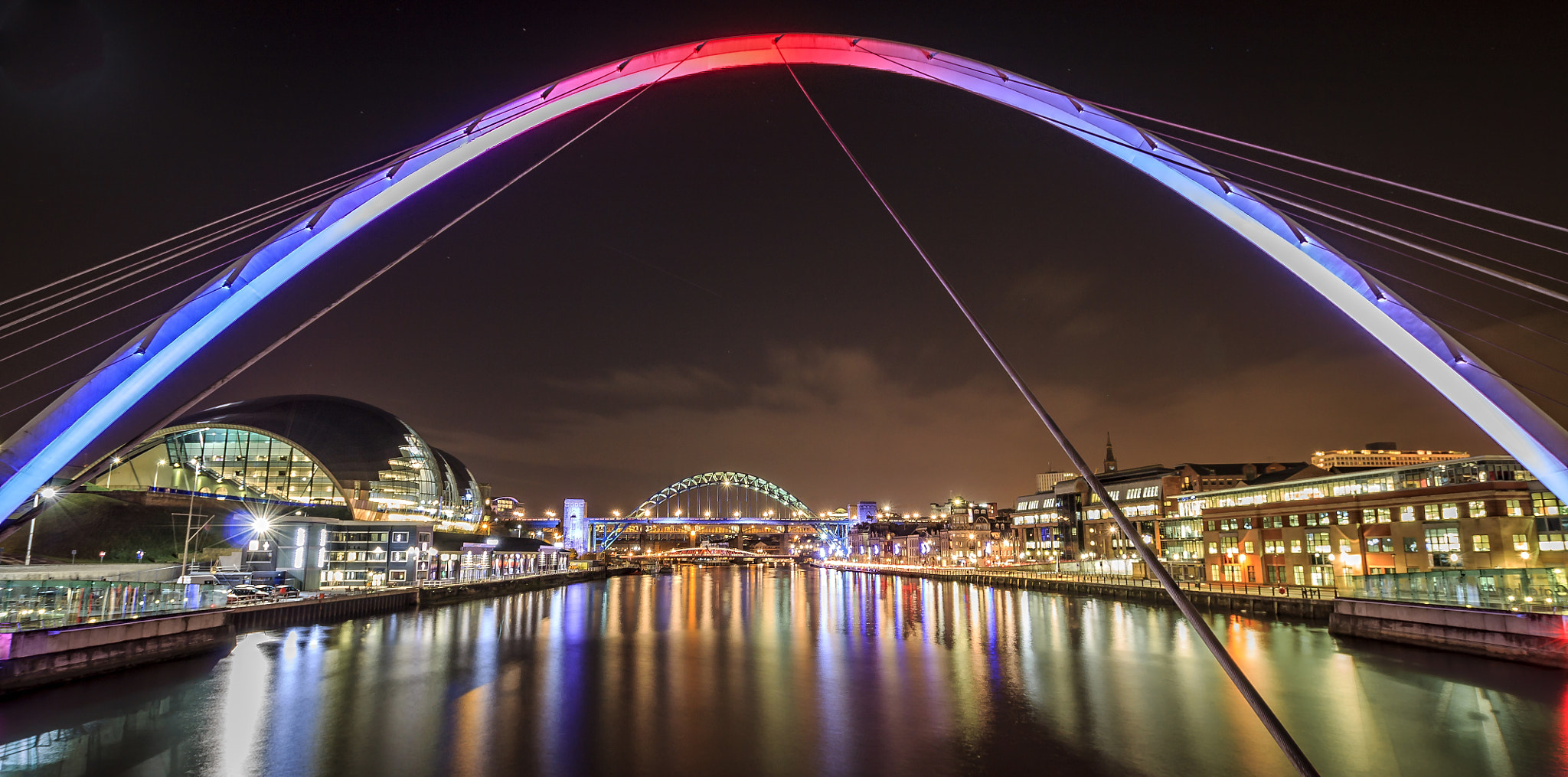 Sigma 10-20mm F3.5 EX DC HSM sample photo. City at night photography