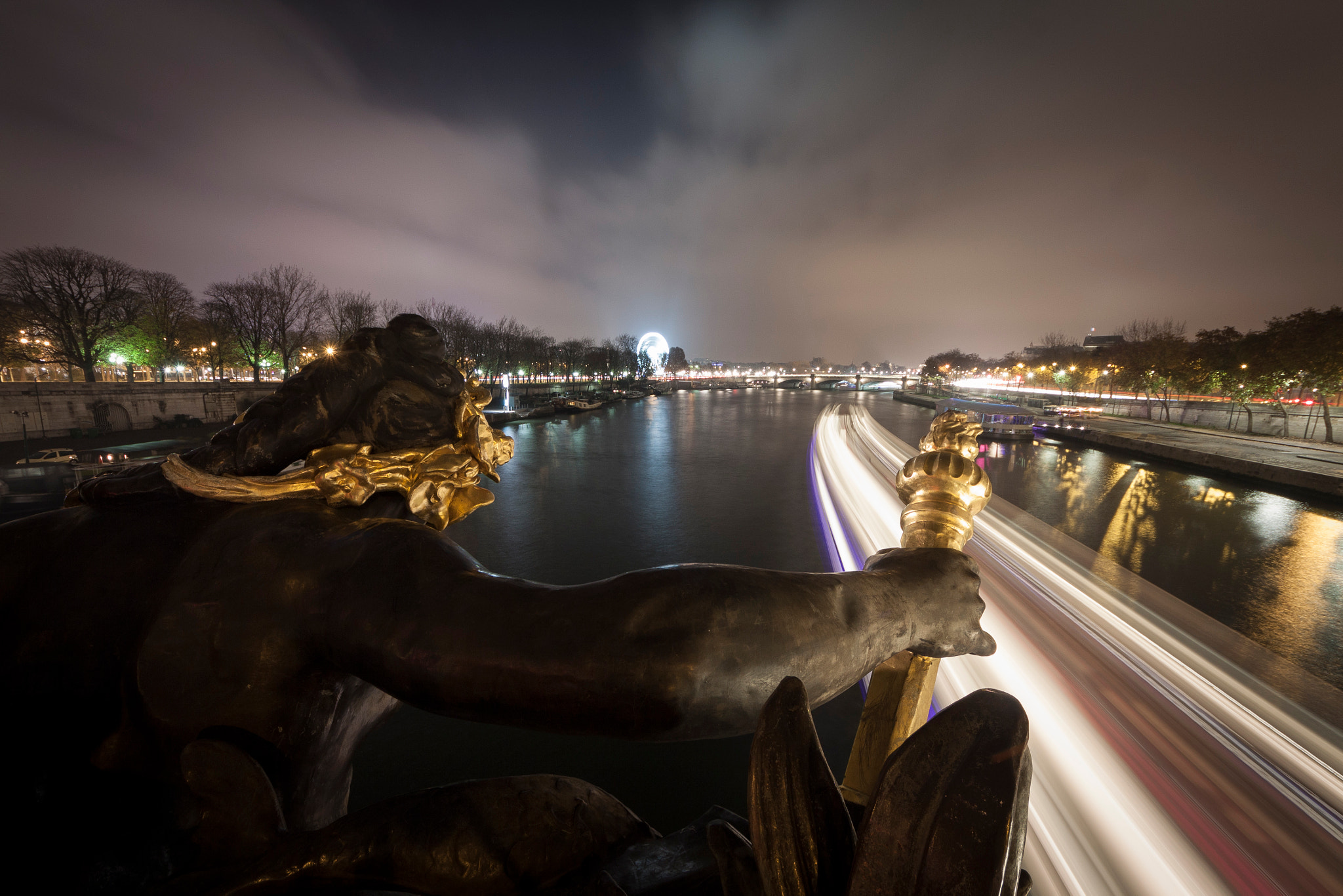 Sigma 8-16mm F4.5-5.6 DC HSM sample photo. Pont alexandre iii photography