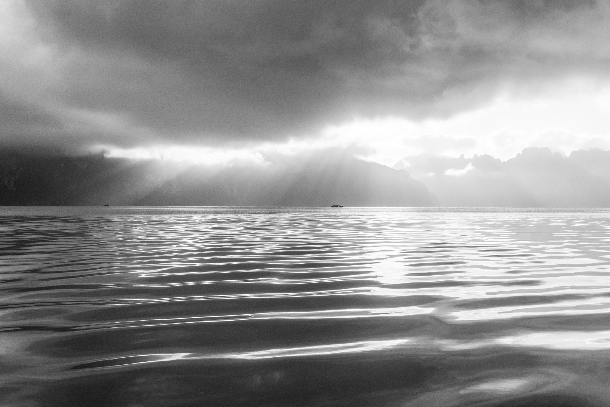 Sony Alpha NEX-6 + Minolta AF 28mm F2 sample photo. One magical morning on khao sok lake, thailand photography