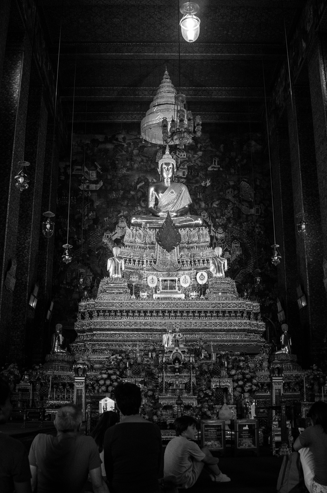Sony Alpha NEX-6 + Minolta AF 28mm F2 sample photo. Buddha leads photography