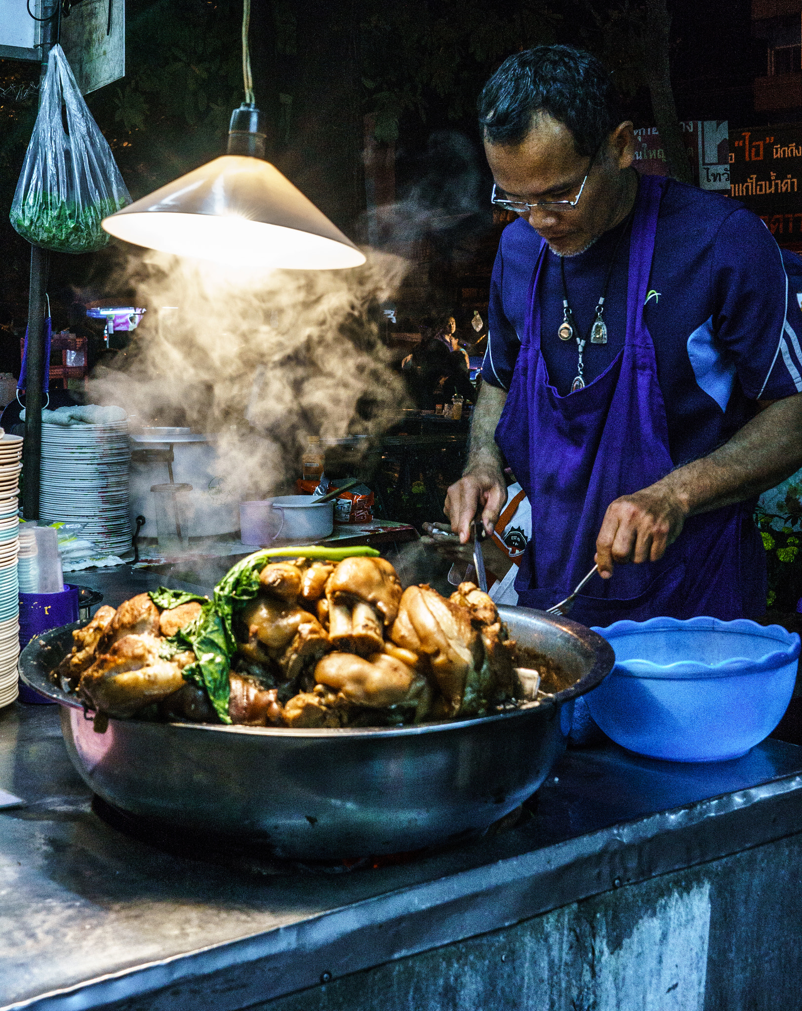 Sony Alpha NEX-6 + Minolta AF 28mm F2 sample photo. Pork chef ! photography