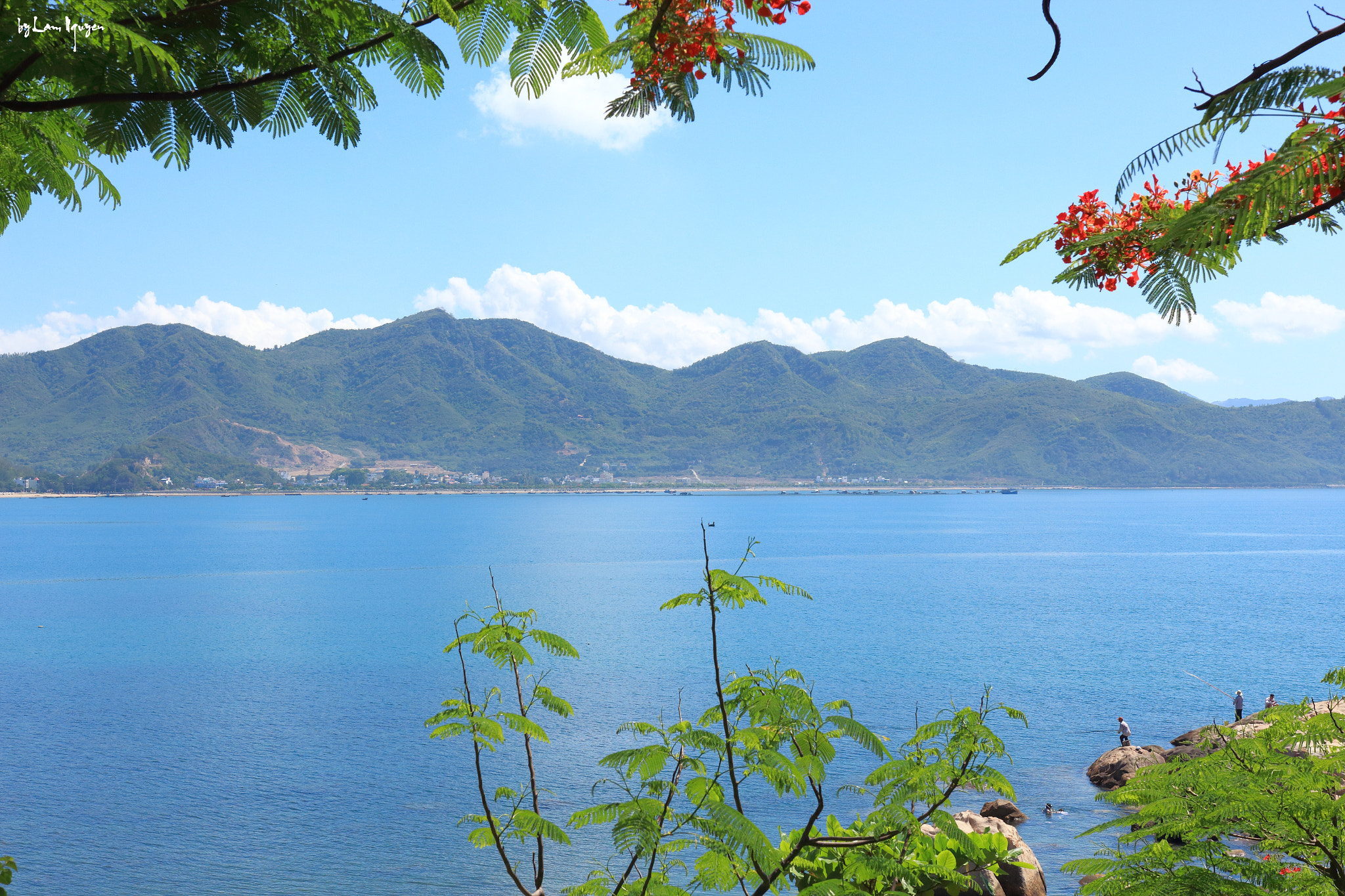 Sigma 18-35mm f/1.8 DC HSM sample photo. Nha trang city - vietnam photography