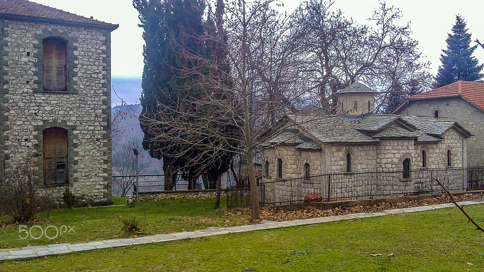 Sony Ericsson U5i sample photo. Old stone built church photography