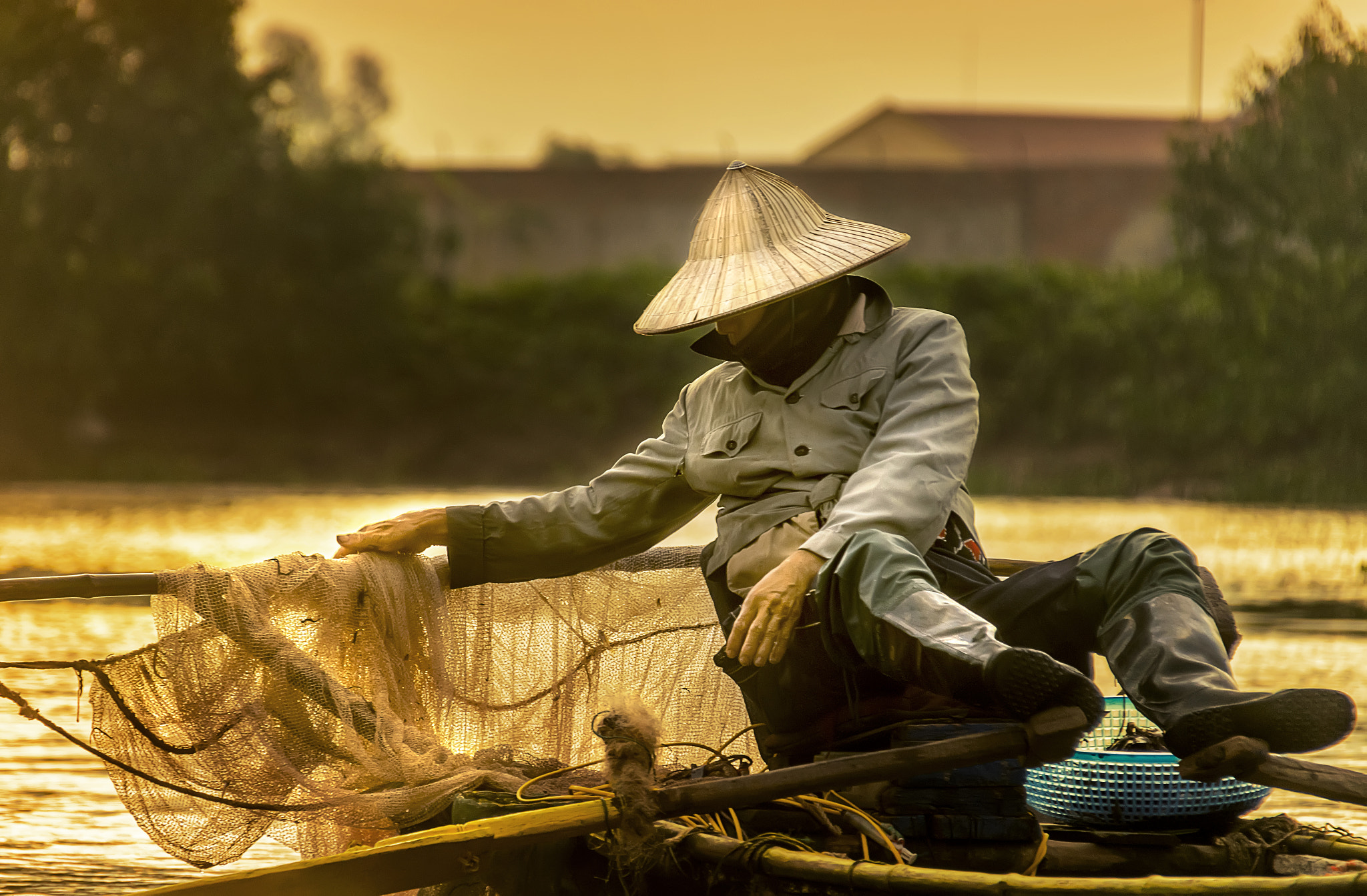 Sigma 18-250mm F3.5-6.3 DC OS HSM sample photo. Fishing on the river photography
