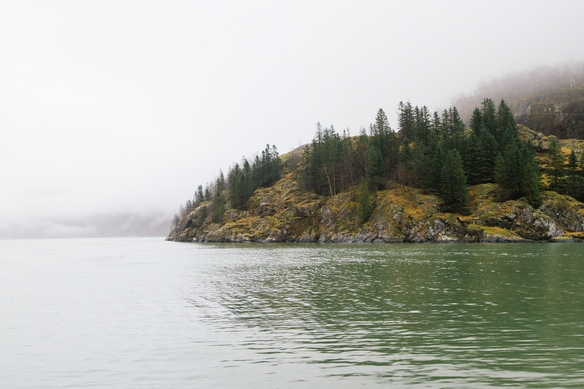 Canon EOS 7D + Sigma 20mm F1.4 DG HSM Art sample photo. Naeroyfjord photography