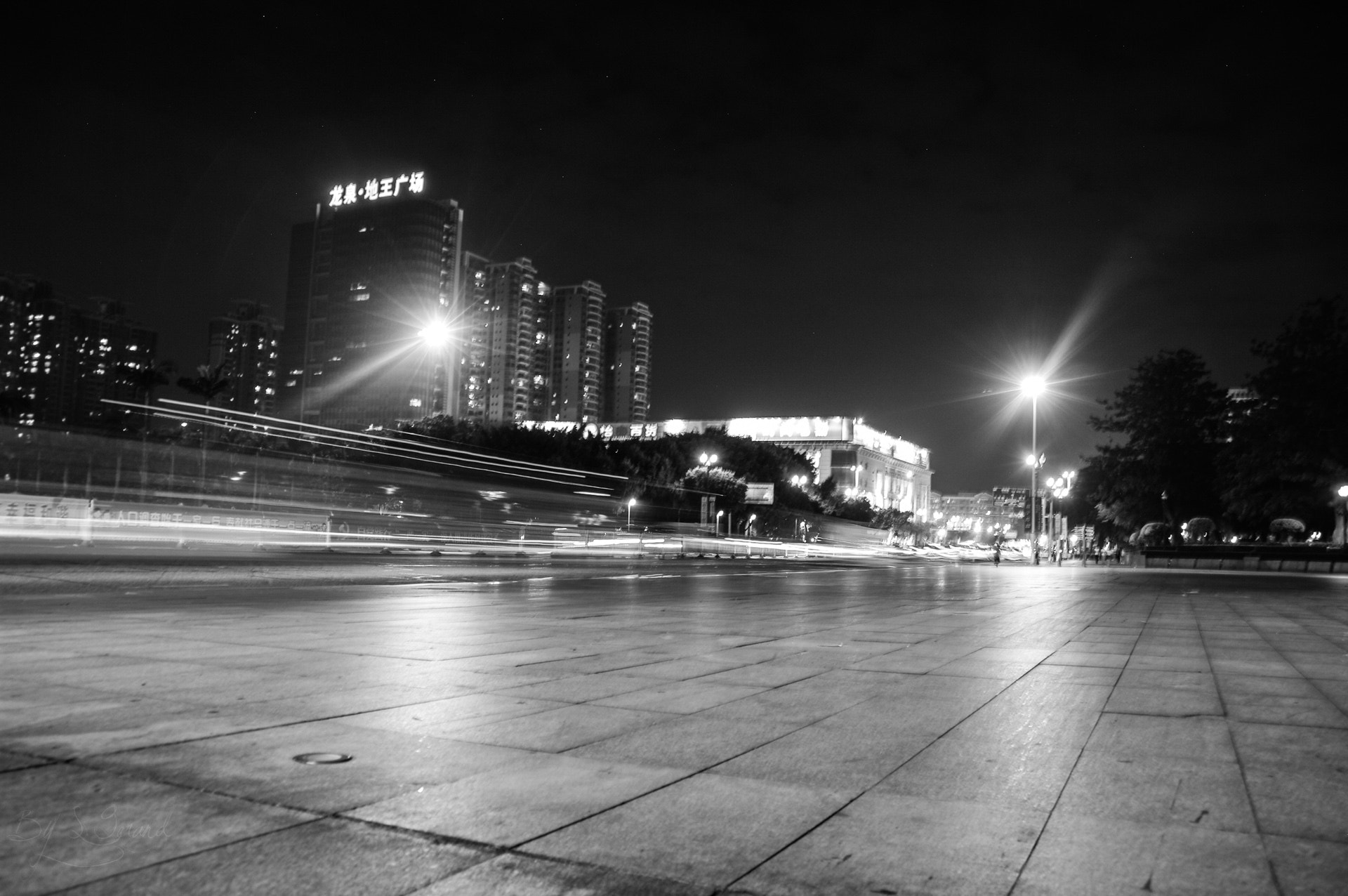Pentax K20D sample photo. Empty street photography