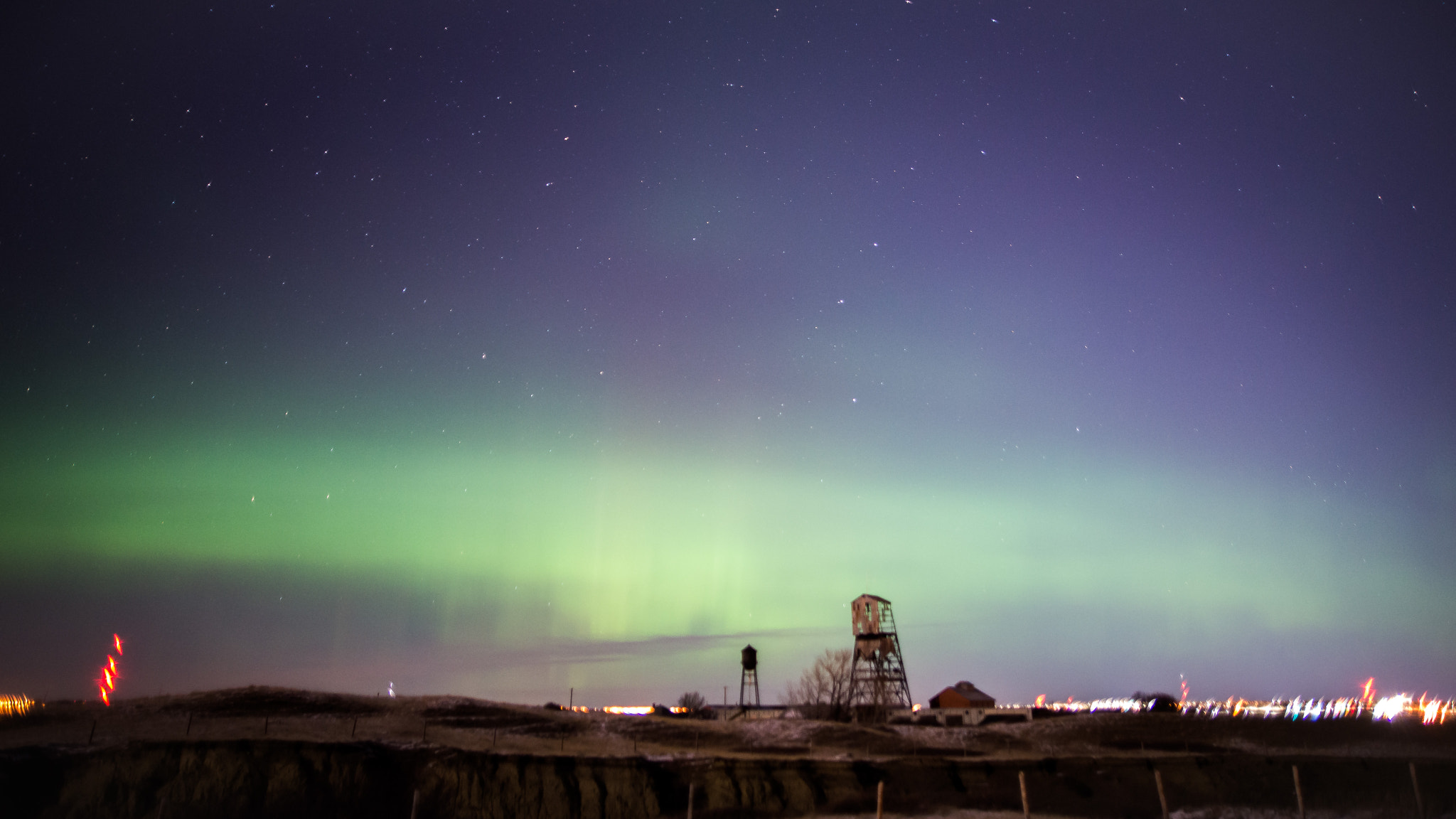 Nikon D610 + Sigma 20mm F1.8 EX DG Aspherical RF sample photo. Aurora over the galt photography