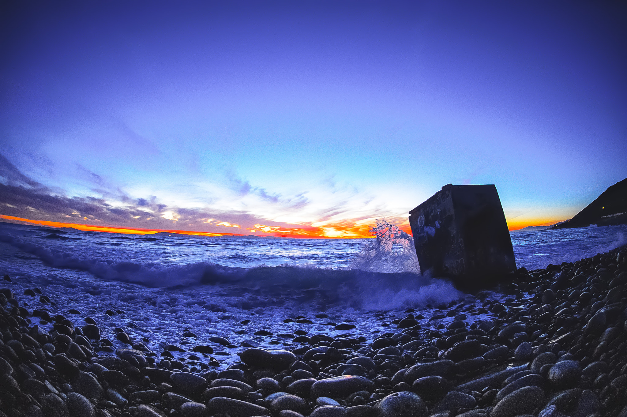 Nikon AF DX Fisheye-Nikkor 10.5mm F2.8G ED sample photo. Channel islands sunset photography