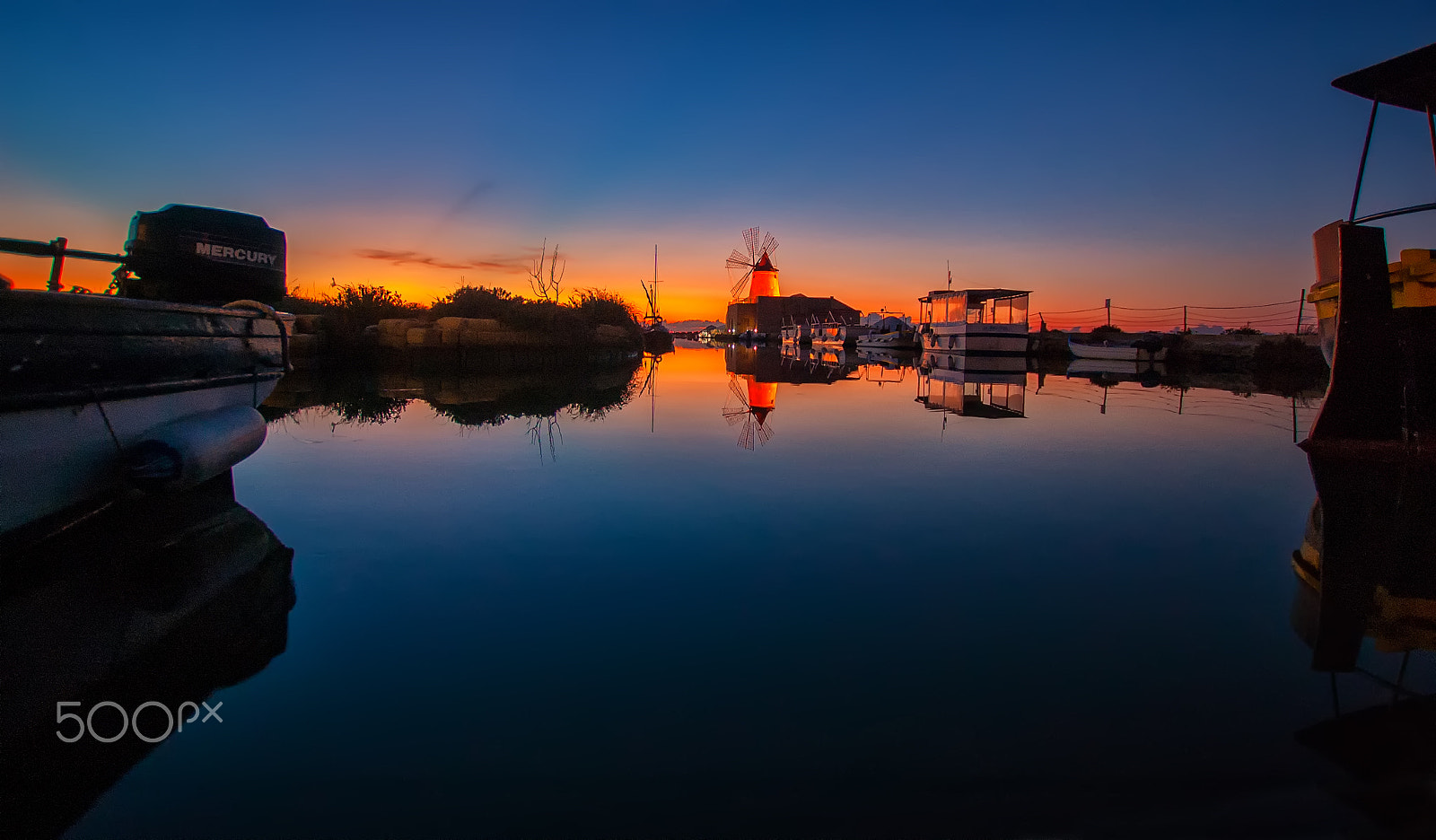 Nikon D40 + Sigma 10-20mm F3.5 EX DC HSM sample photo. The salt marshes photography